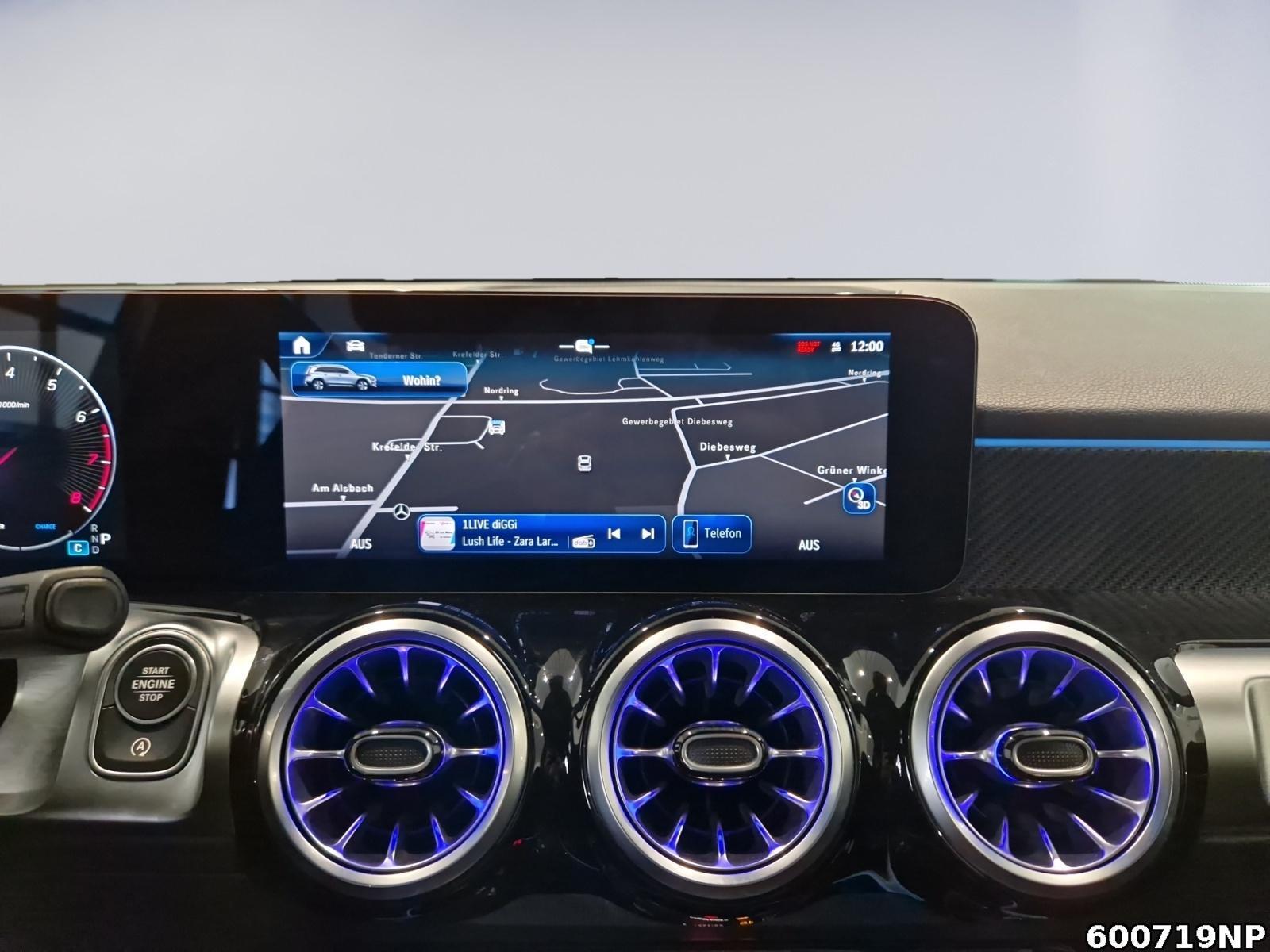 Fahrzeugabbildung Mercedes-Benz GLB 200 AMG AHK Night Kamera Ambiente LED