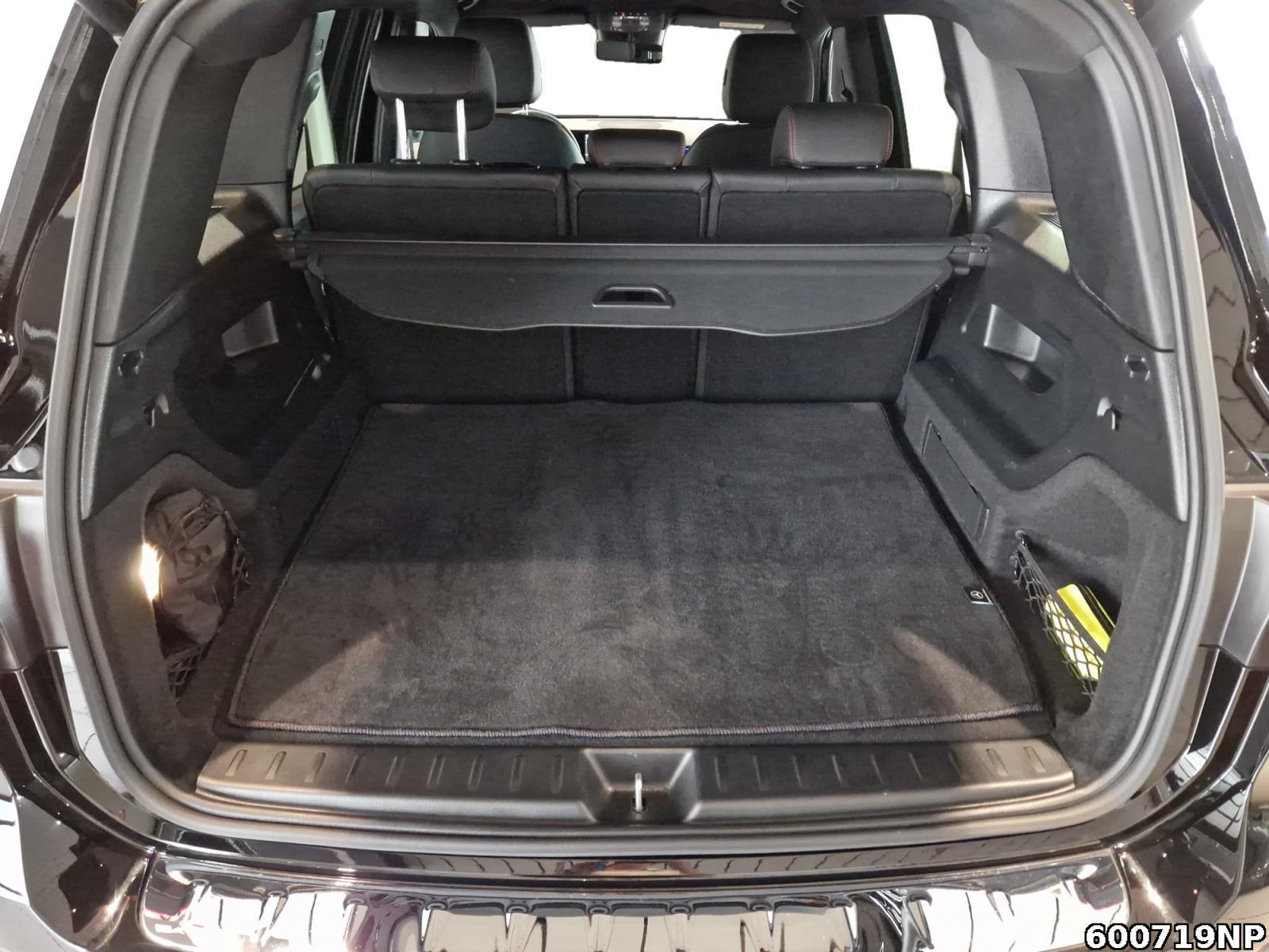 Fahrzeugabbildung Mercedes-Benz GLB 200 AMG AHK Night Kamera Ambiente LED