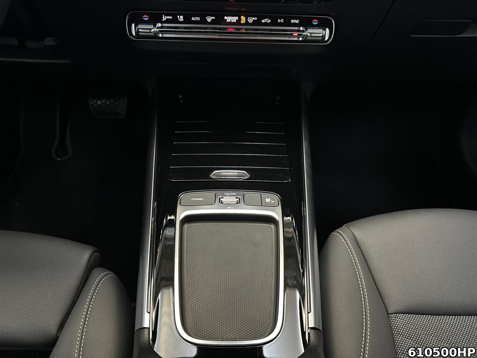 Fahrzeugabbildung Mercedes-Benz GLA 200 Progressive