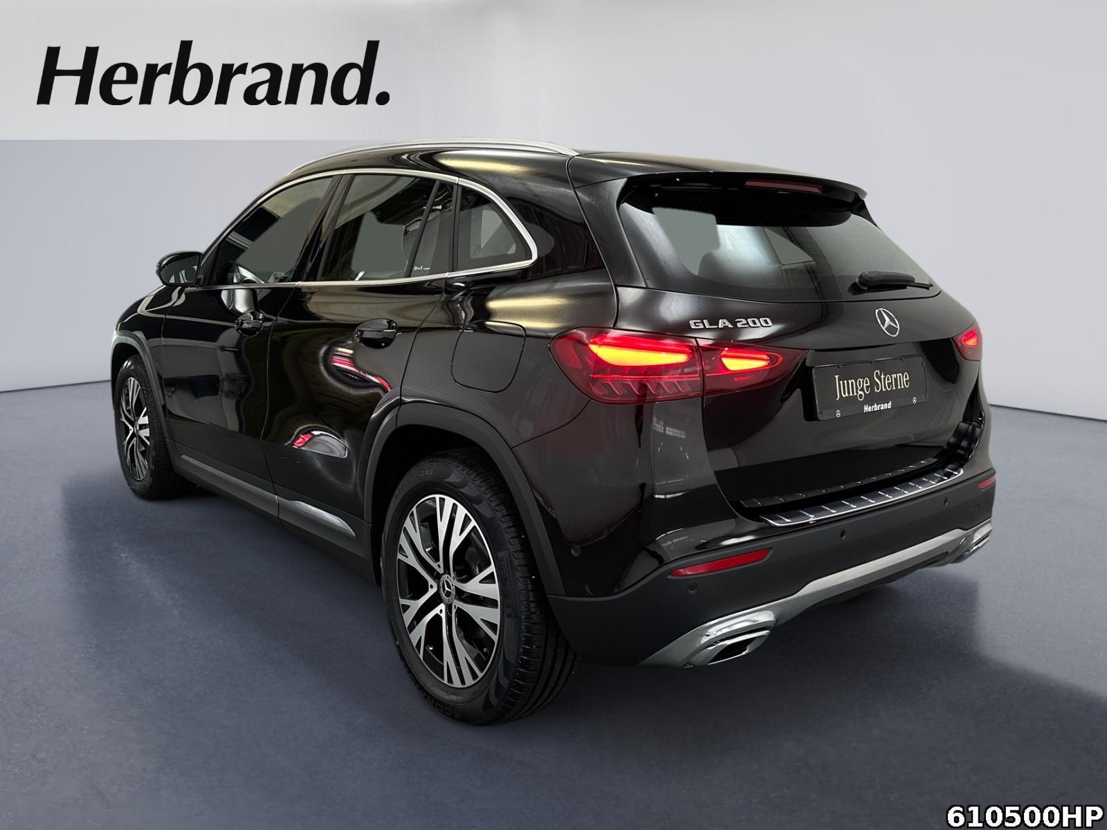 Fahrzeugabbildung Mercedes-Benz GLA 200 Progressive