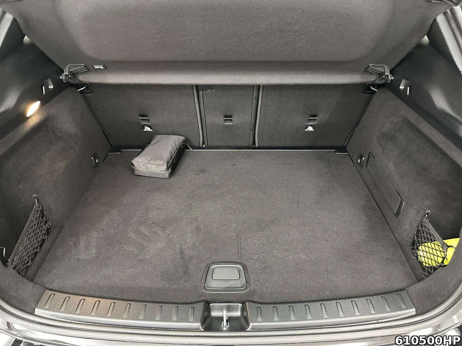 Fahrzeugabbildung Mercedes-Benz GLA 200 Progressive