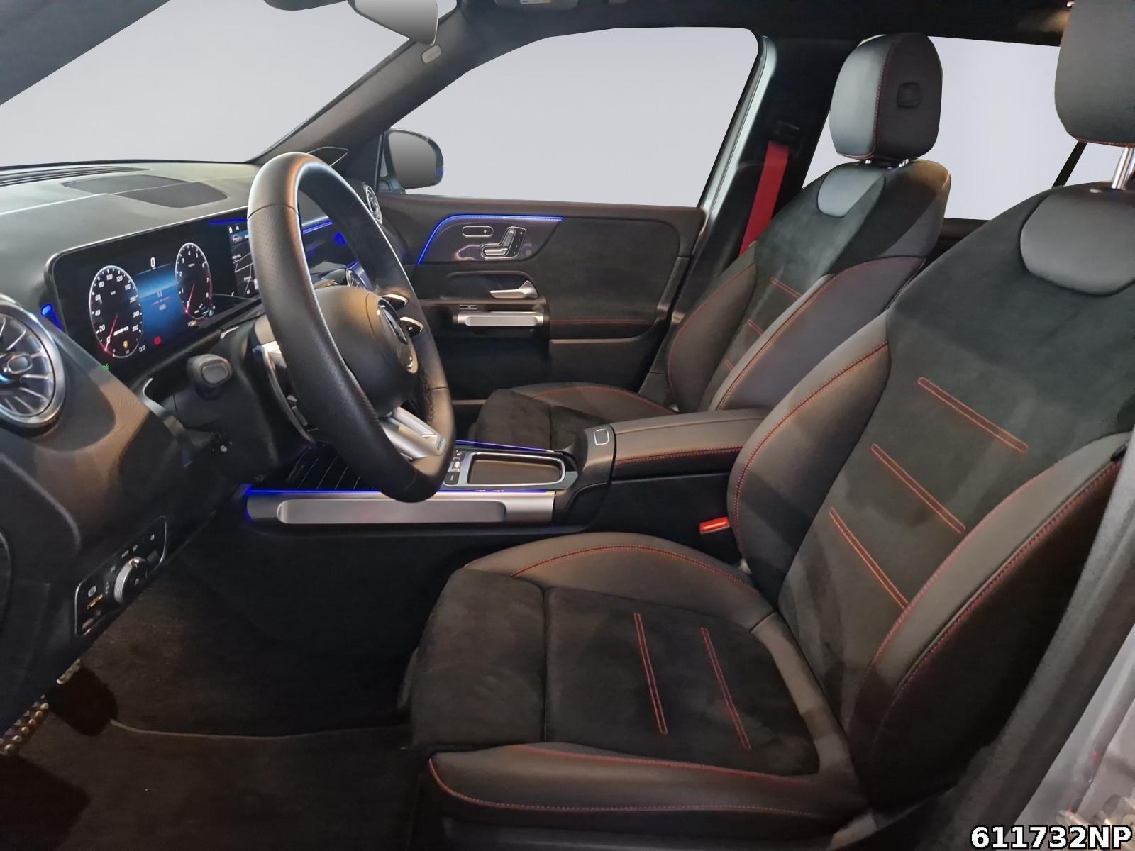 Fahrzeugabbildung Mercedes-Benz GLB 35 AMG 4M Pano AHK Distronic Burmester 360°