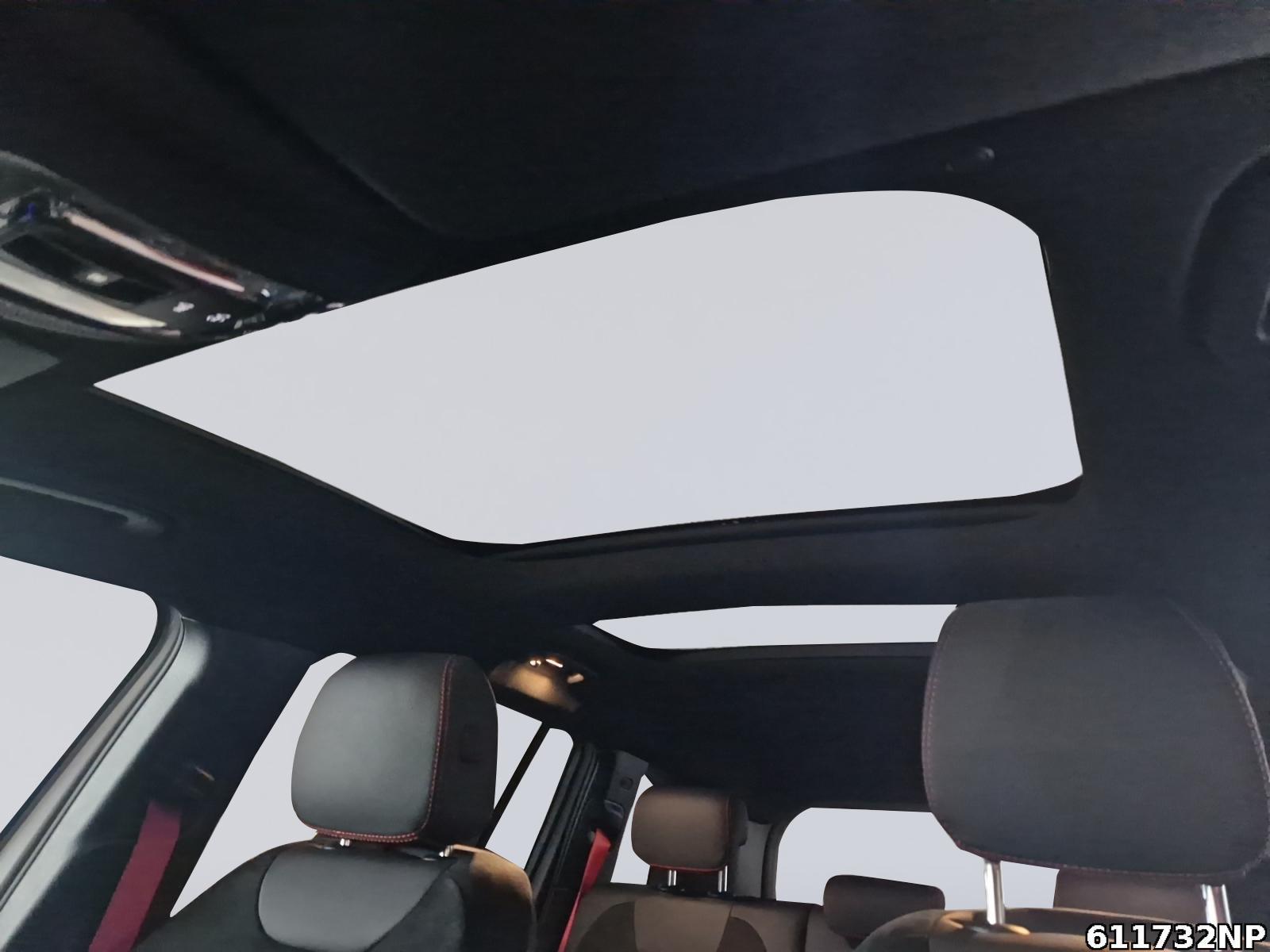 Fahrzeugabbildung Mercedes-Benz GLB 35 AMG 4M Pano AHK Distronic Burmester 360°