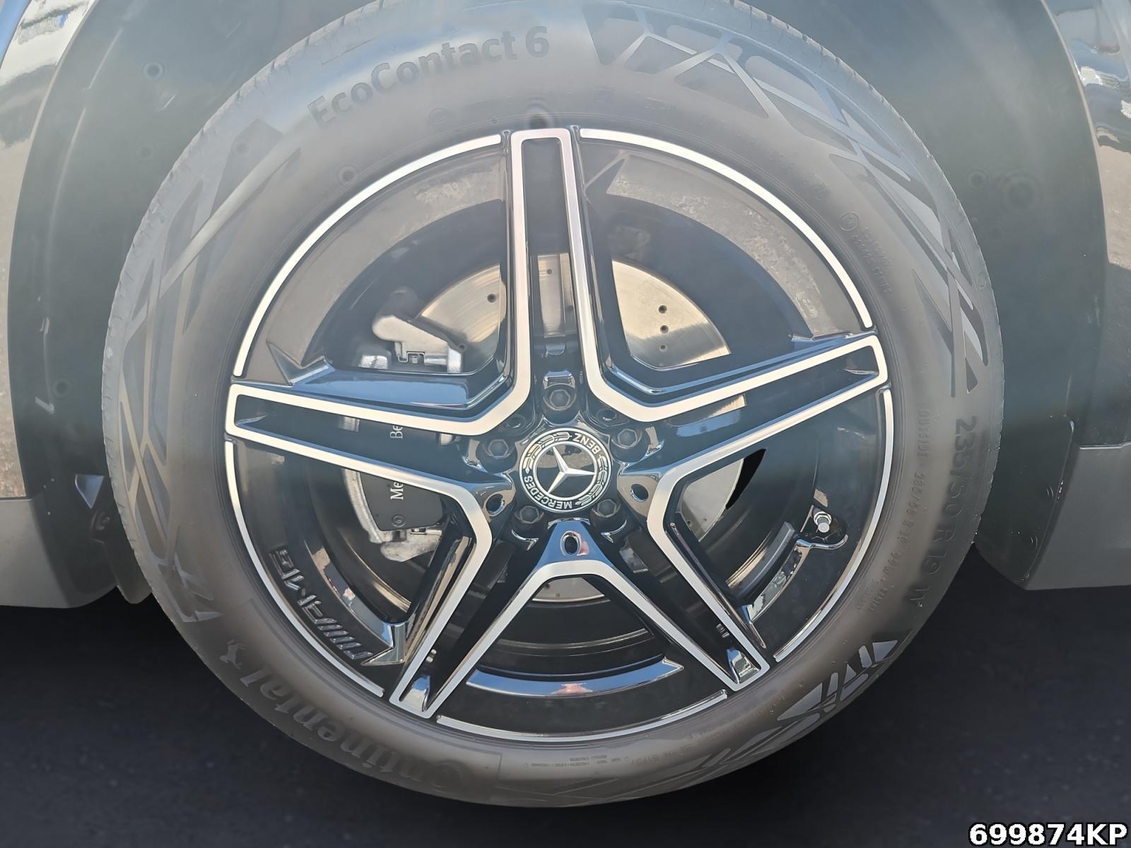 Fahrzeugabbildung Mercedes-Benz GLA 220 d 4M AMG AHK Multibeam 360° Night 19