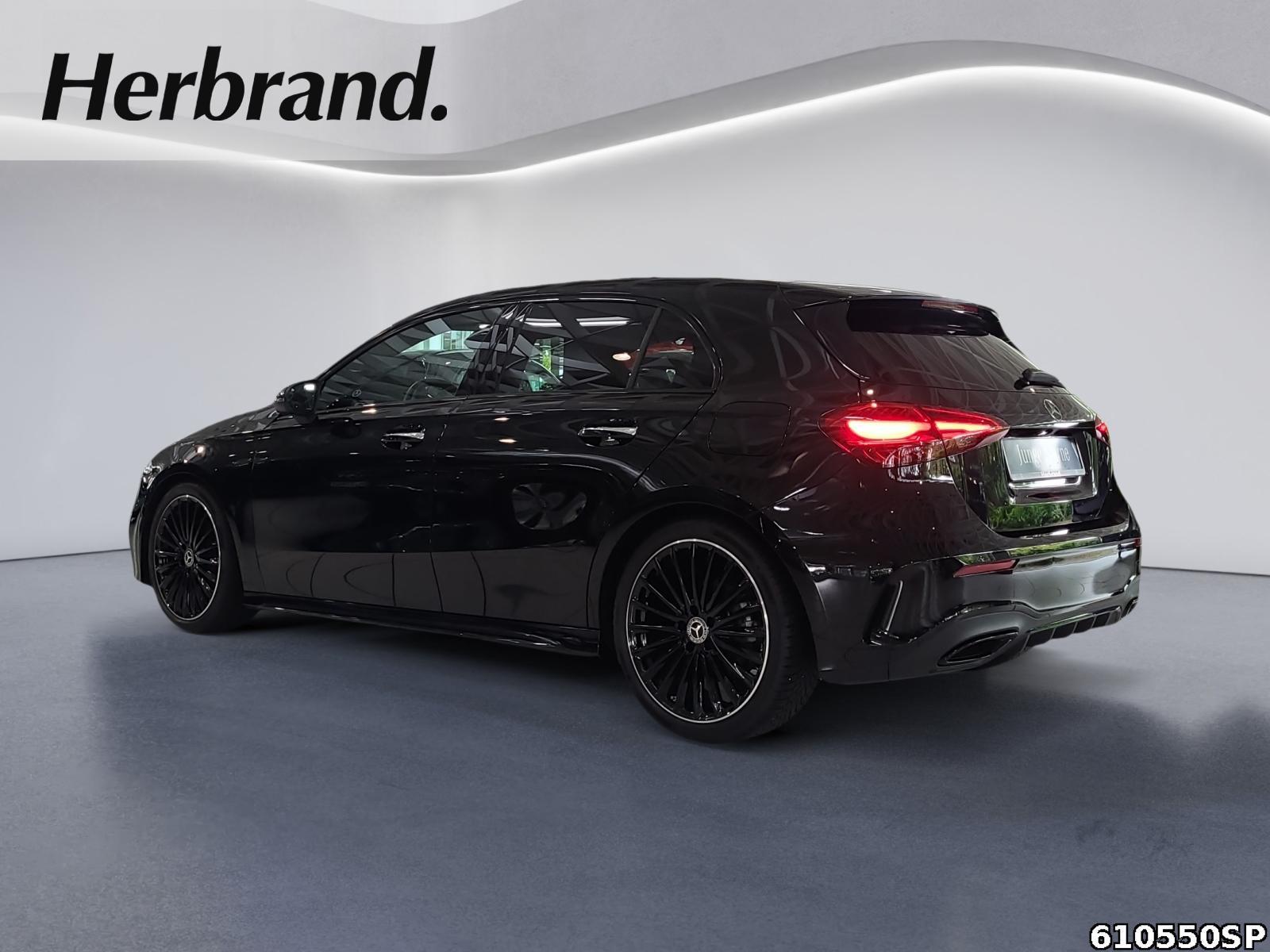 Fahrzeugabbildung Mercedes-Benz A 180 AMG Pano MultiBeam Night