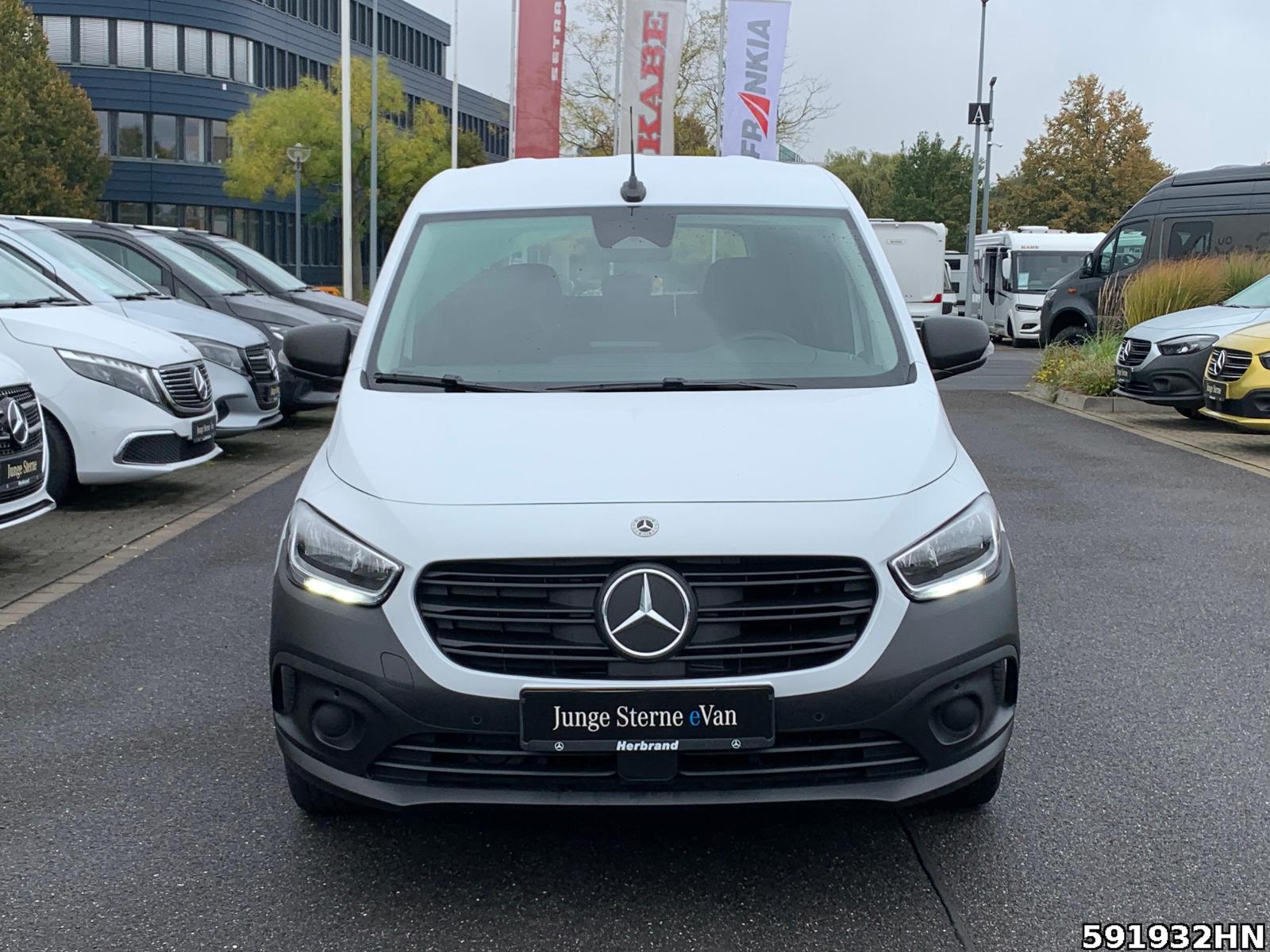 Fahrzeugabbildung Mercedes-Benz Citan Tourer BASE