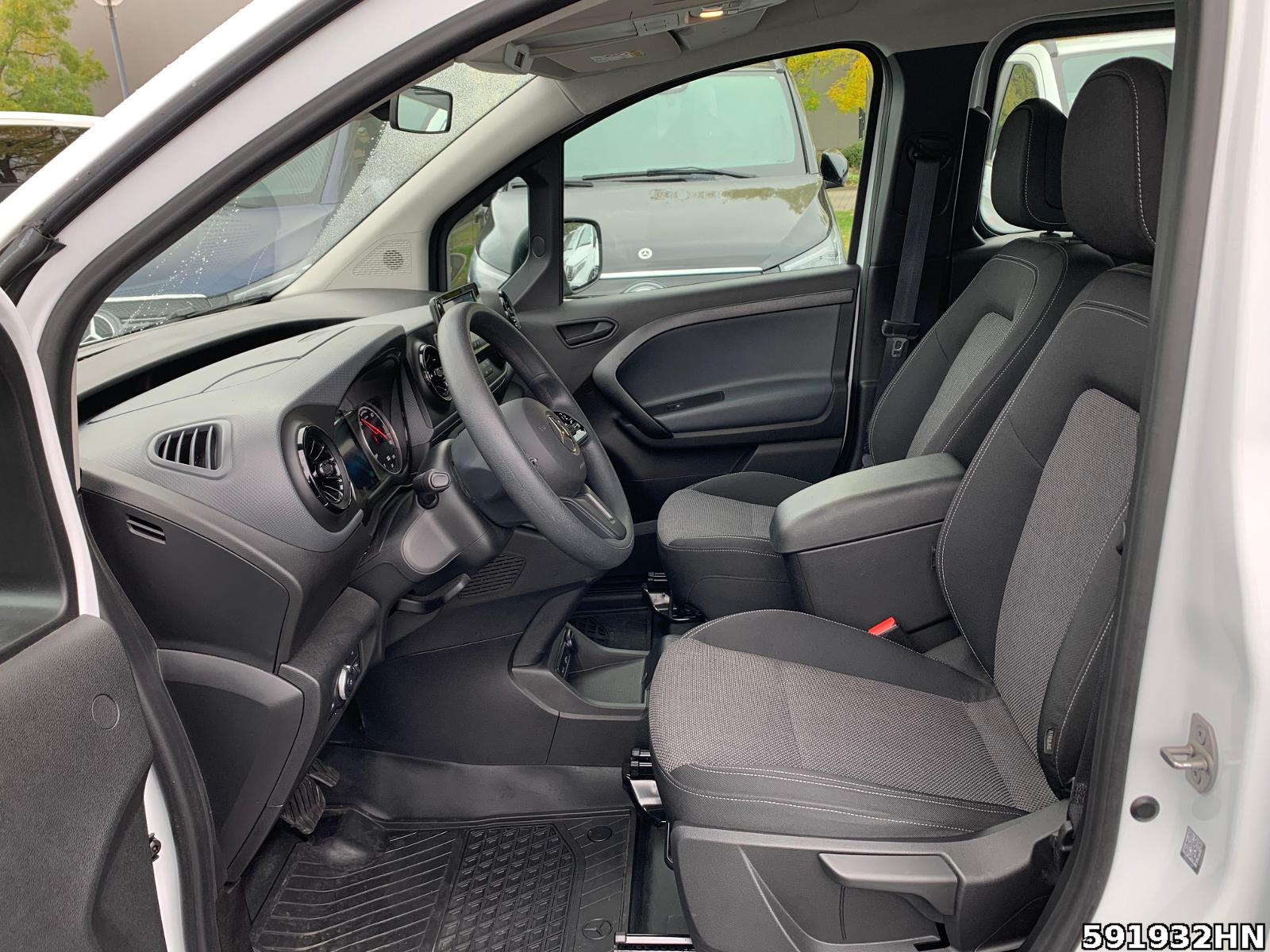 Fahrzeugabbildung Mercedes-Benz Citan Tourer BASE