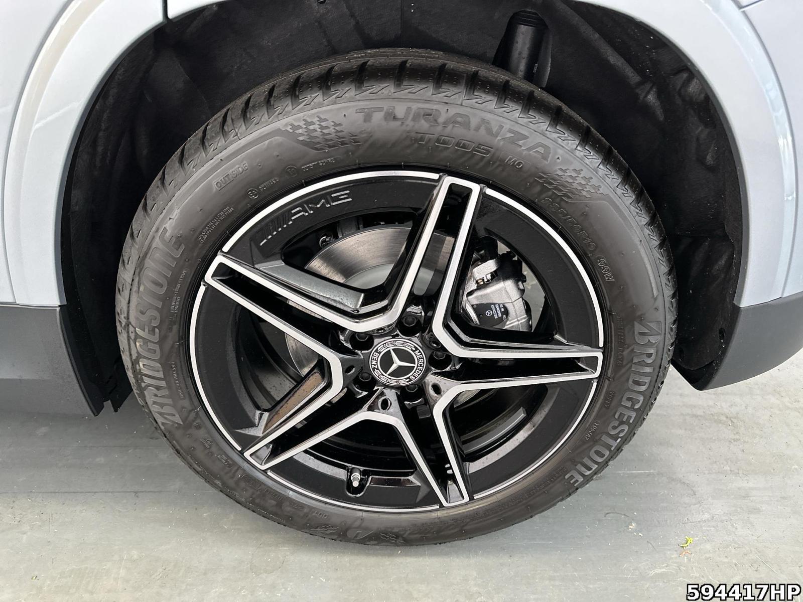 Fahrzeugabbildung Mercedes-Benz GLA 250 4M AMG Night MULTIBEAM AHK Keyless 360°