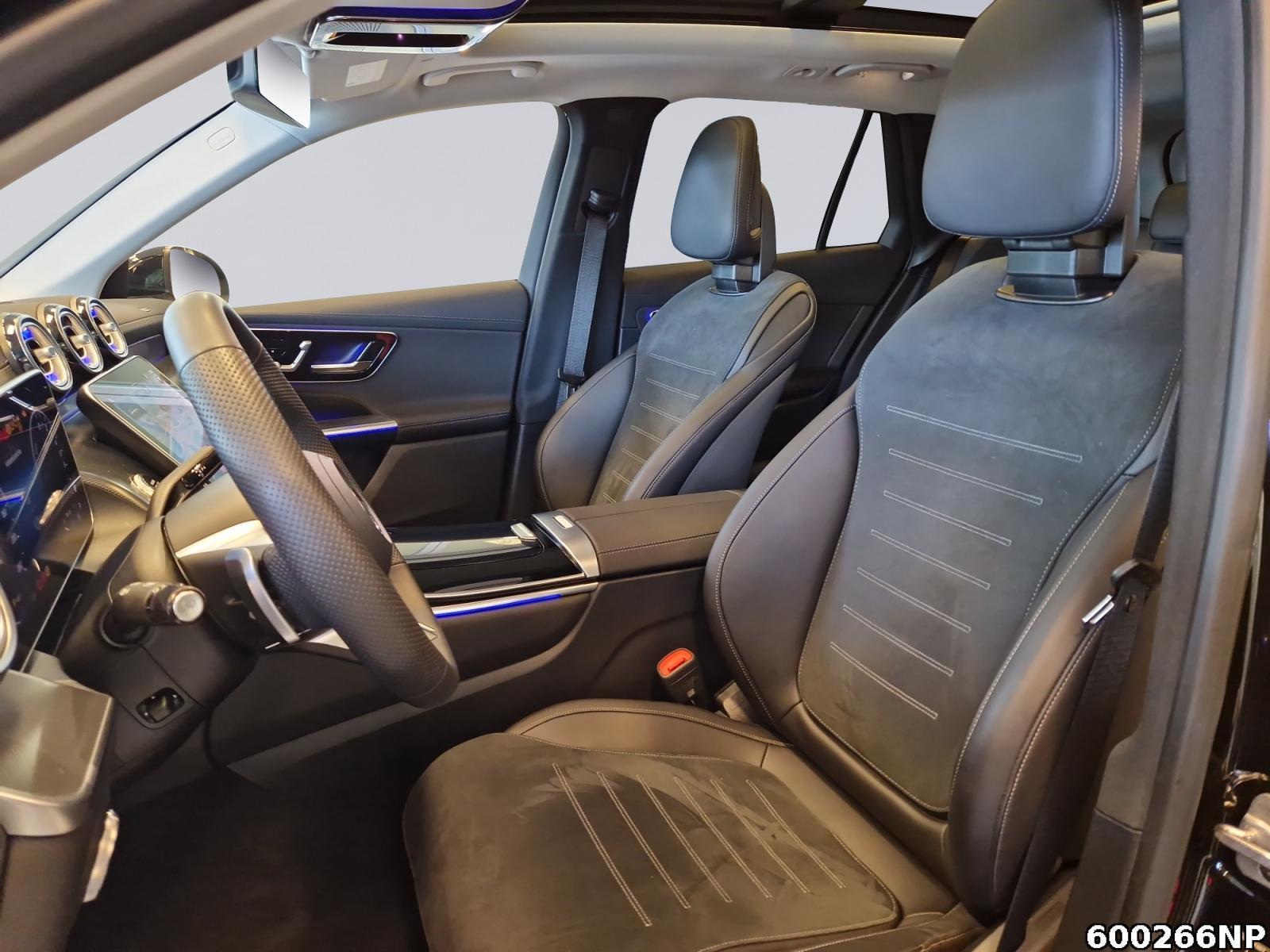 Fahrzeugabbildung Mercedes-Benz GLC 400 e 4M AMG Burmester DigitalLight Pano AHK