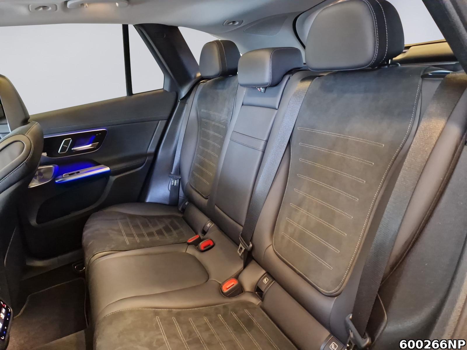 Fahrzeugabbildung Mercedes-Benz GLC 400 e 4M AMG Burmester DigitalLight Pano AHK