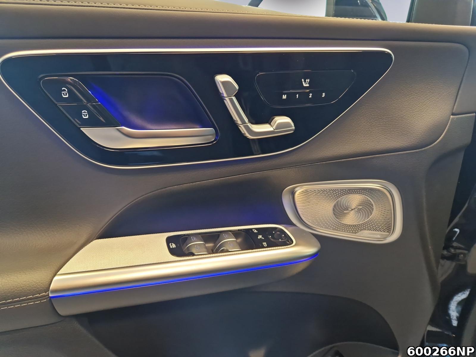 Fahrzeugabbildung Mercedes-Benz GLC 400 e 4M AMG Burmester DigitalLight Pano AHK