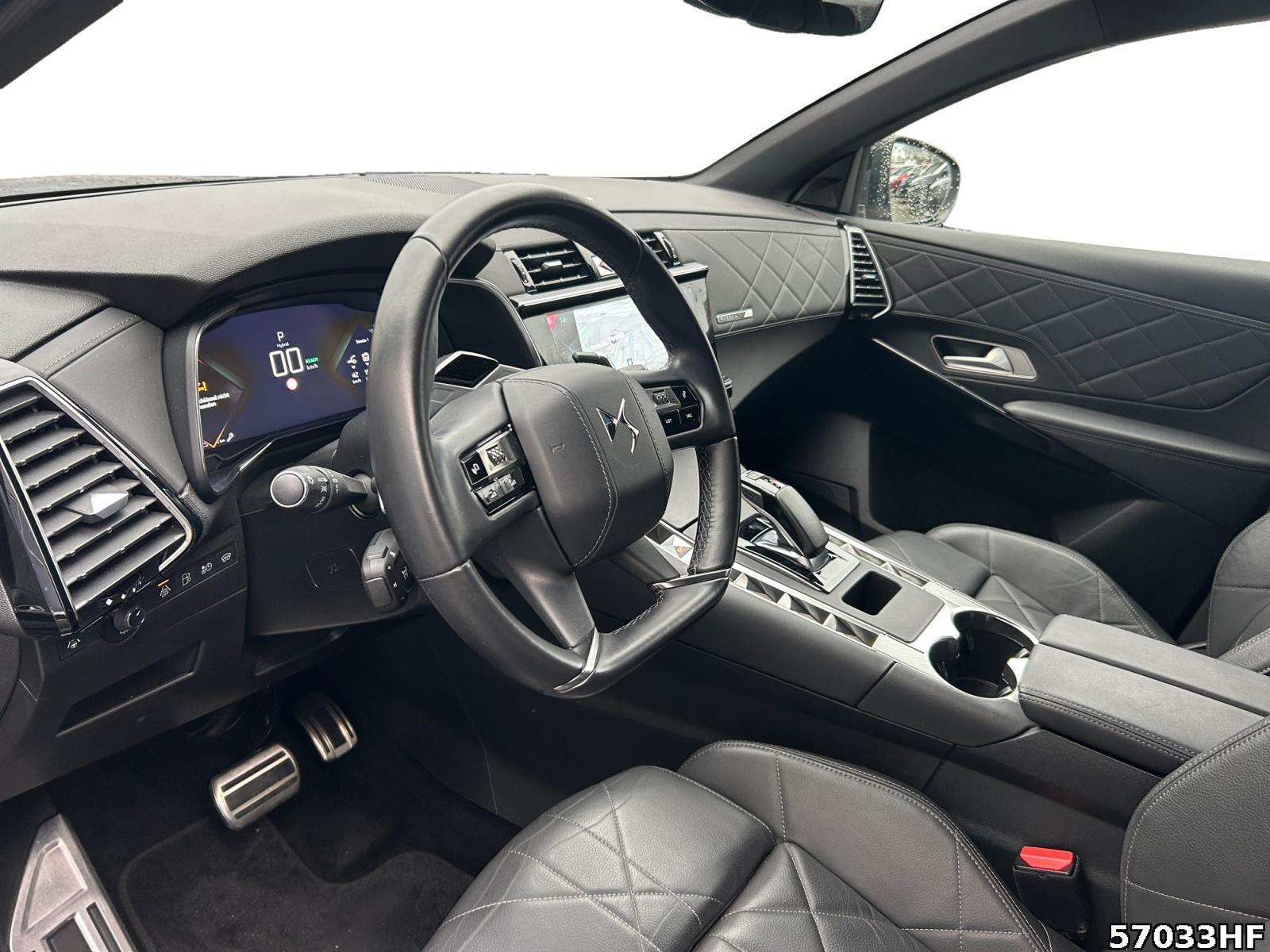 Fahrzeugabbildung DS Automobiles DS7 Crossback Rivoli +DAB+LED+AWD+