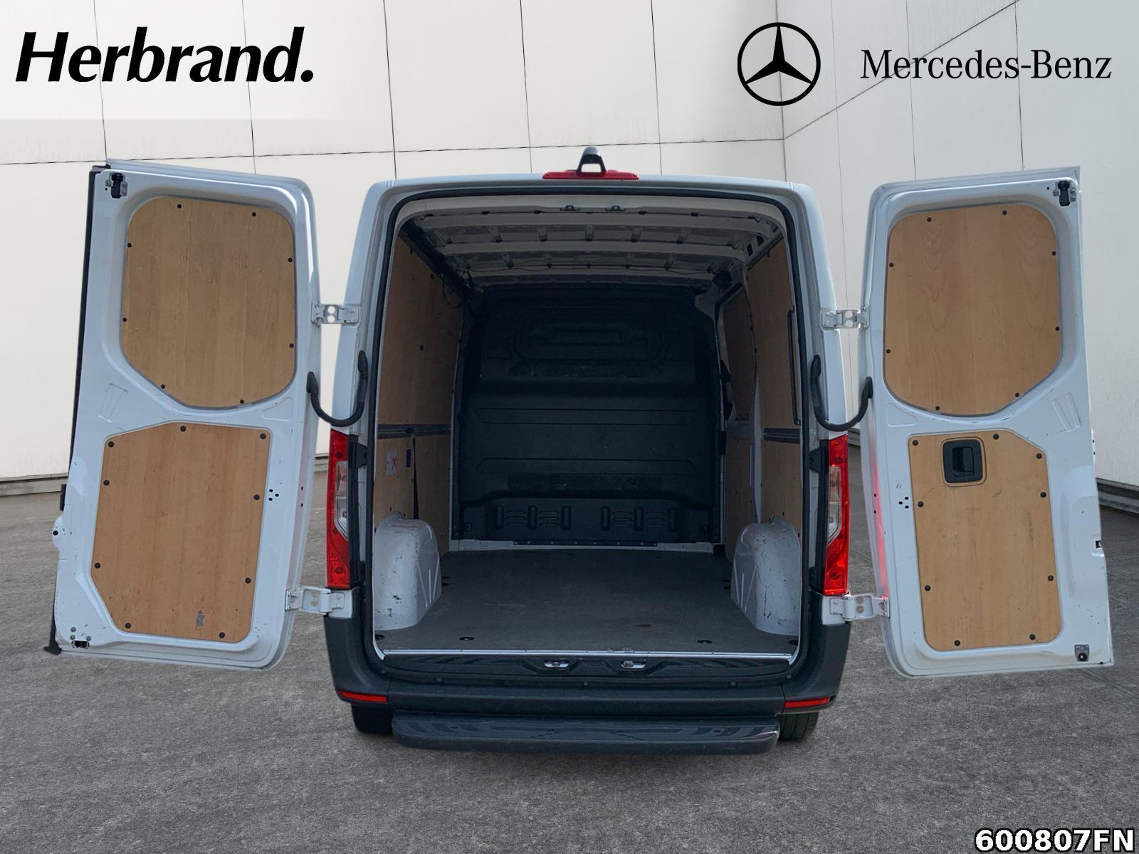 Fahrzeugabbildung Mercedes-Benz Sprinter 215 L1H1 *KLIMA**MBUX**KAMERA**CARPLAY*