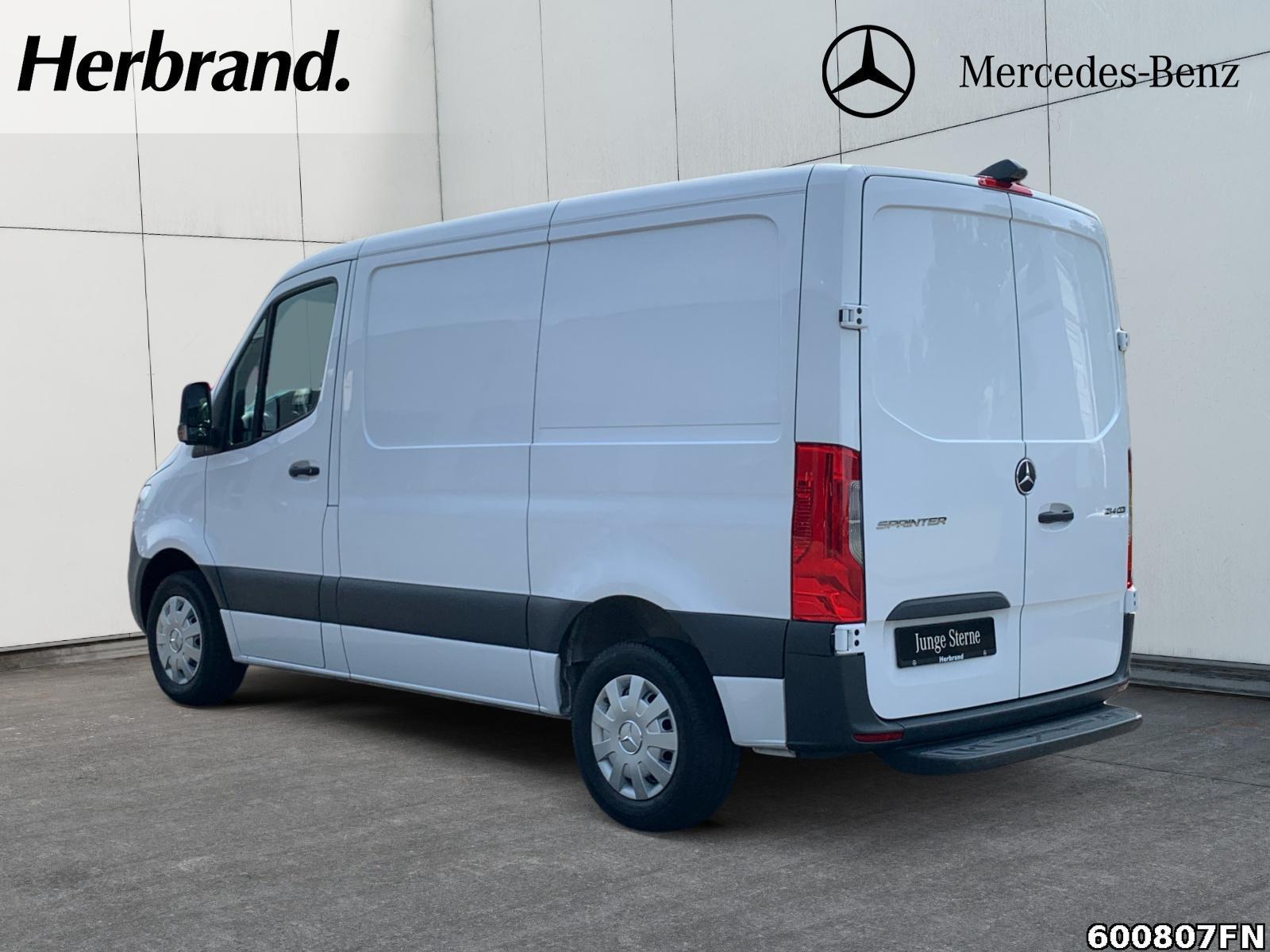 Fahrzeugabbildung Mercedes-Benz Sprinter 215 L1H1 *KLIMA**MBUX**KAMERA**CARPLAY*