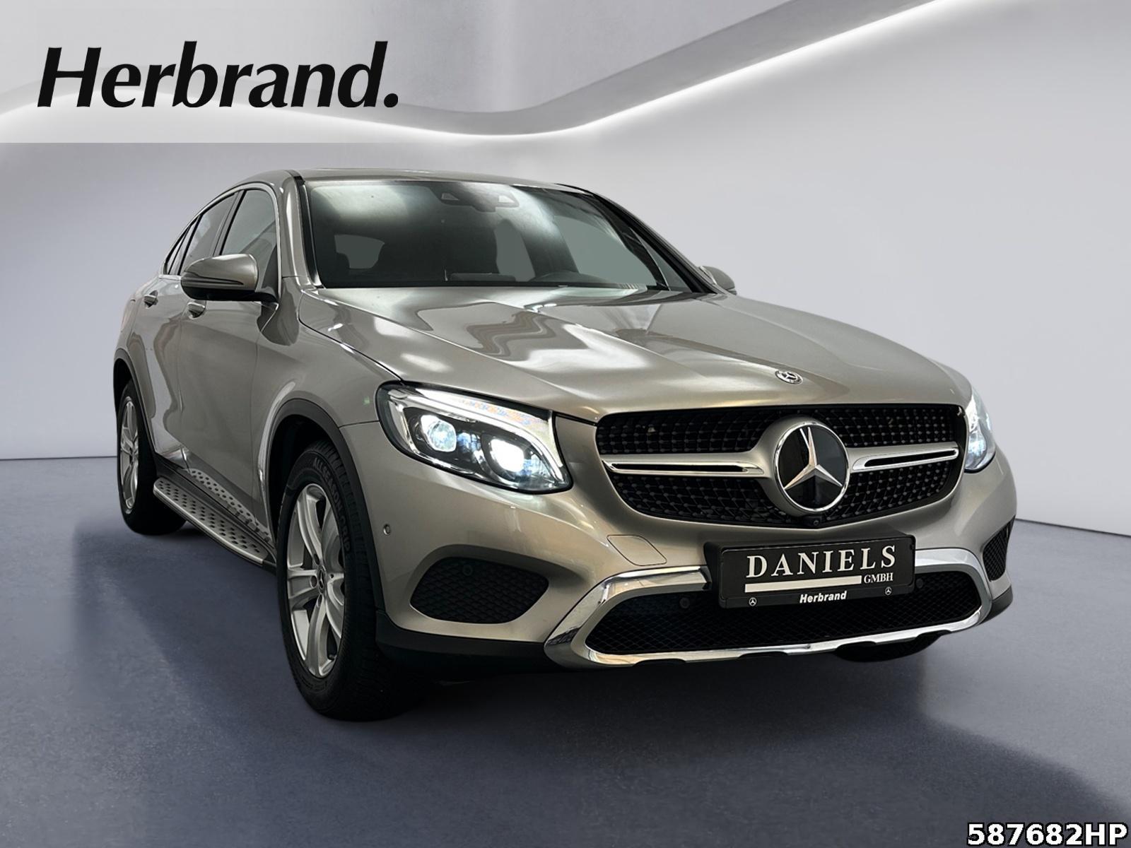 Fahrzeugabbildung Mercedes-Benz GLC 300 4M Coupé AMG-Line Burmester Distronic