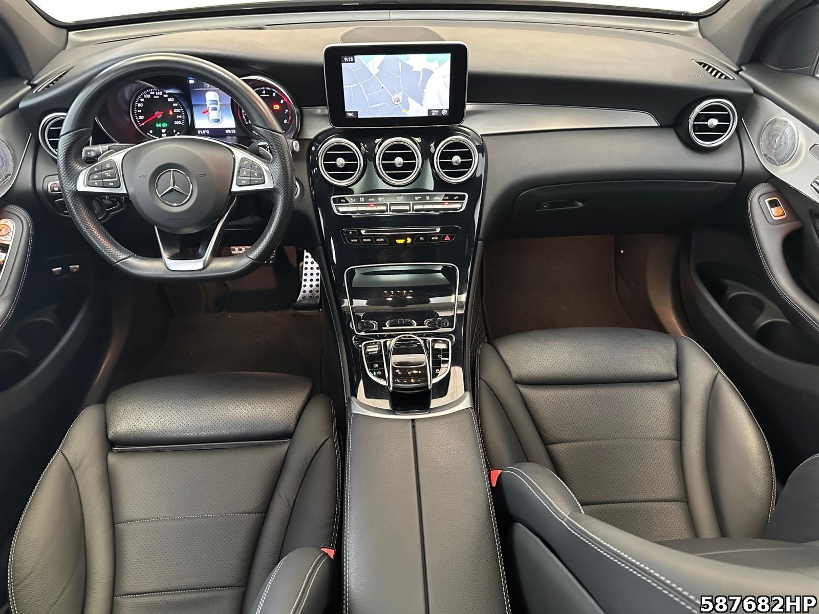 Fahrzeugabbildung Mercedes-Benz GLC 300 4M Coupé AMG-Line Burmester Distronic