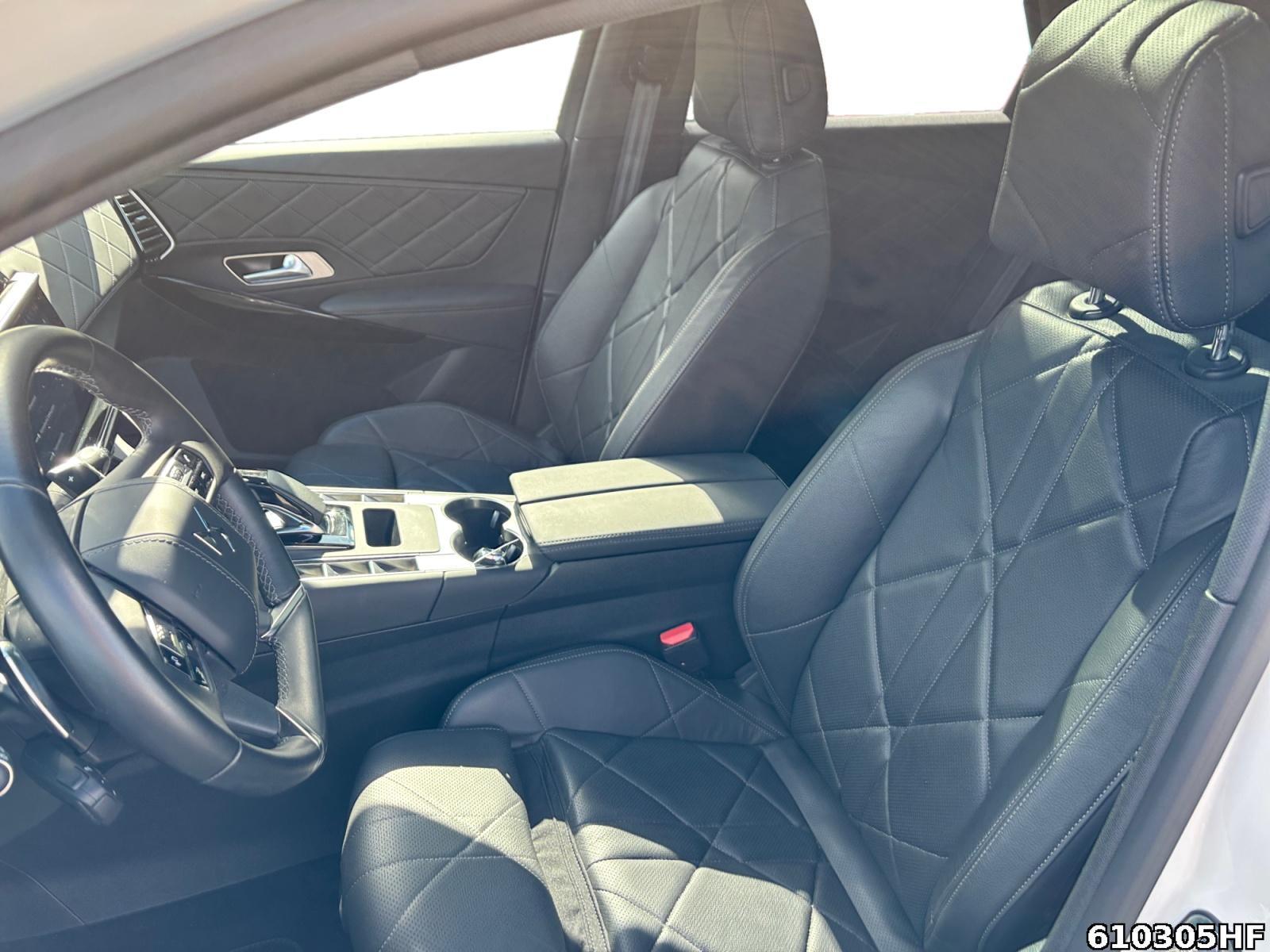 Fahrzeugabbildung DS Automobiles DS7 Crossback E-Tense 225 Hybrid 4x2 Rivoli (EU6d)