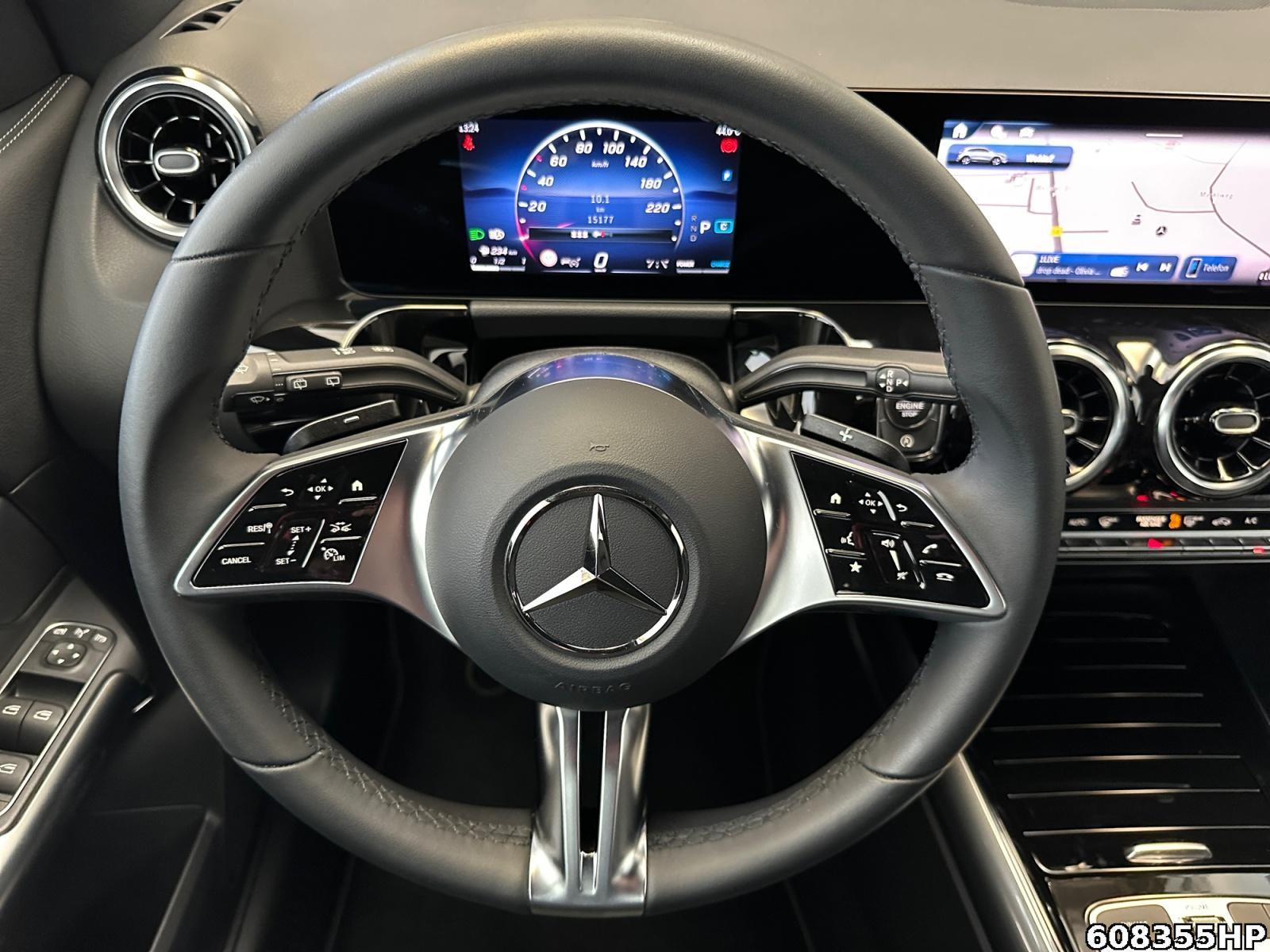 Fahrzeugabbildung Mercedes-Benz GLA 200 Progressive DISTRONIC AHK Rückfahrkamera
