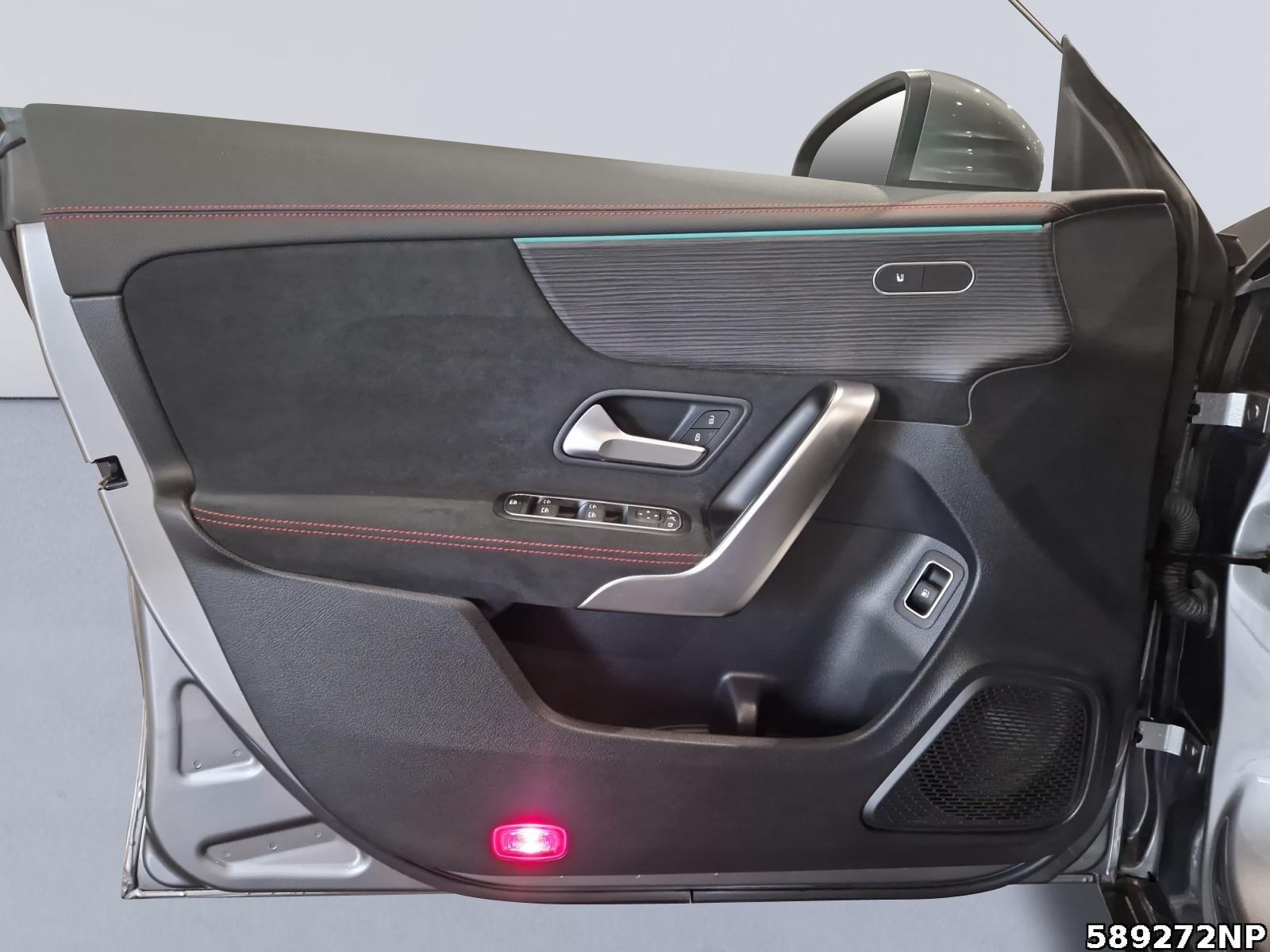 Fahrzeugabbildung Mercedes-Benz CLA 250 e Coupé AMG MULTIBEAM Ambiente Kamera