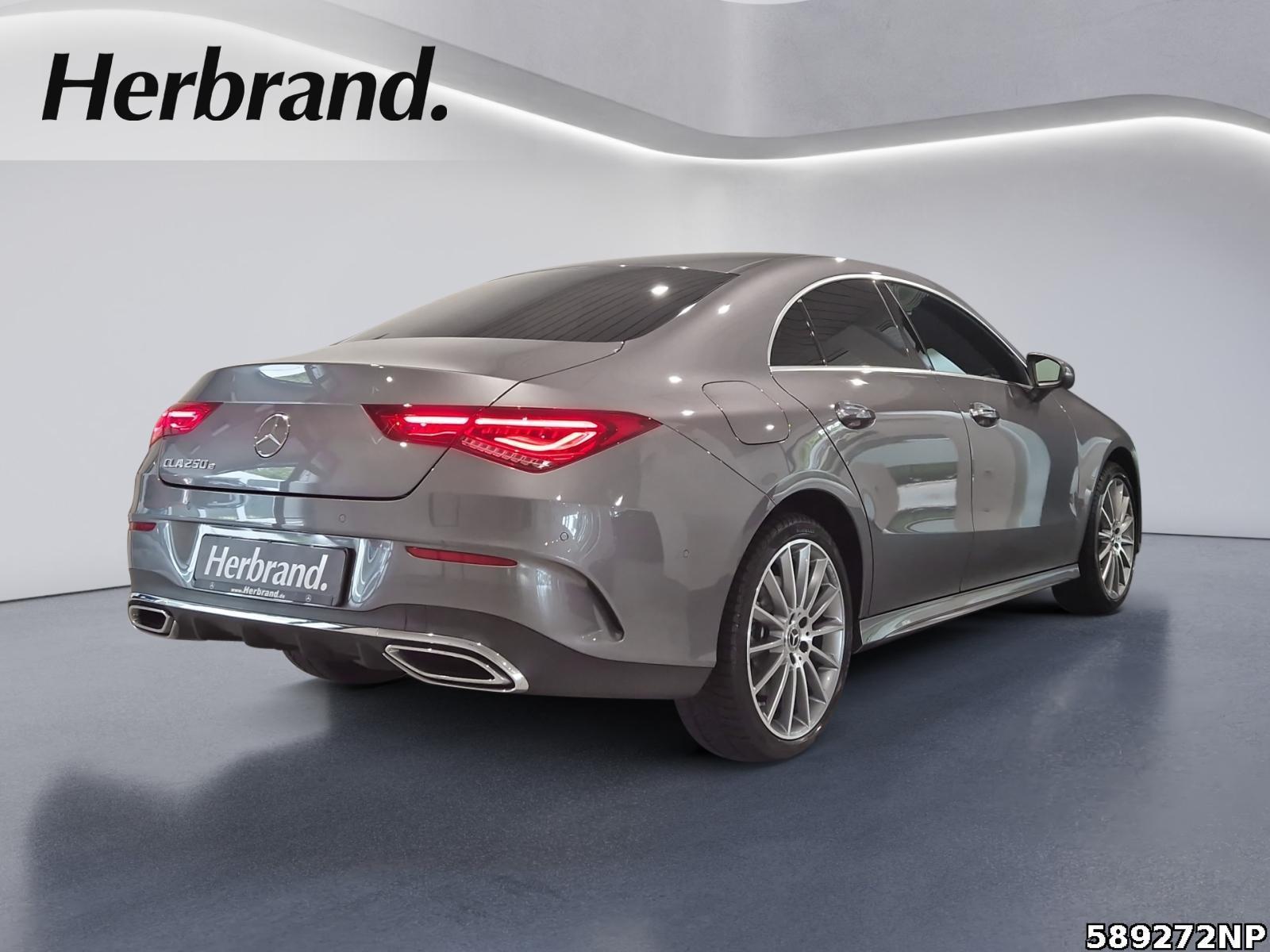 Fahrzeugabbildung Mercedes-Benz CLA 250 e Coupé AMG MULTIBEAM Ambiente Kamera