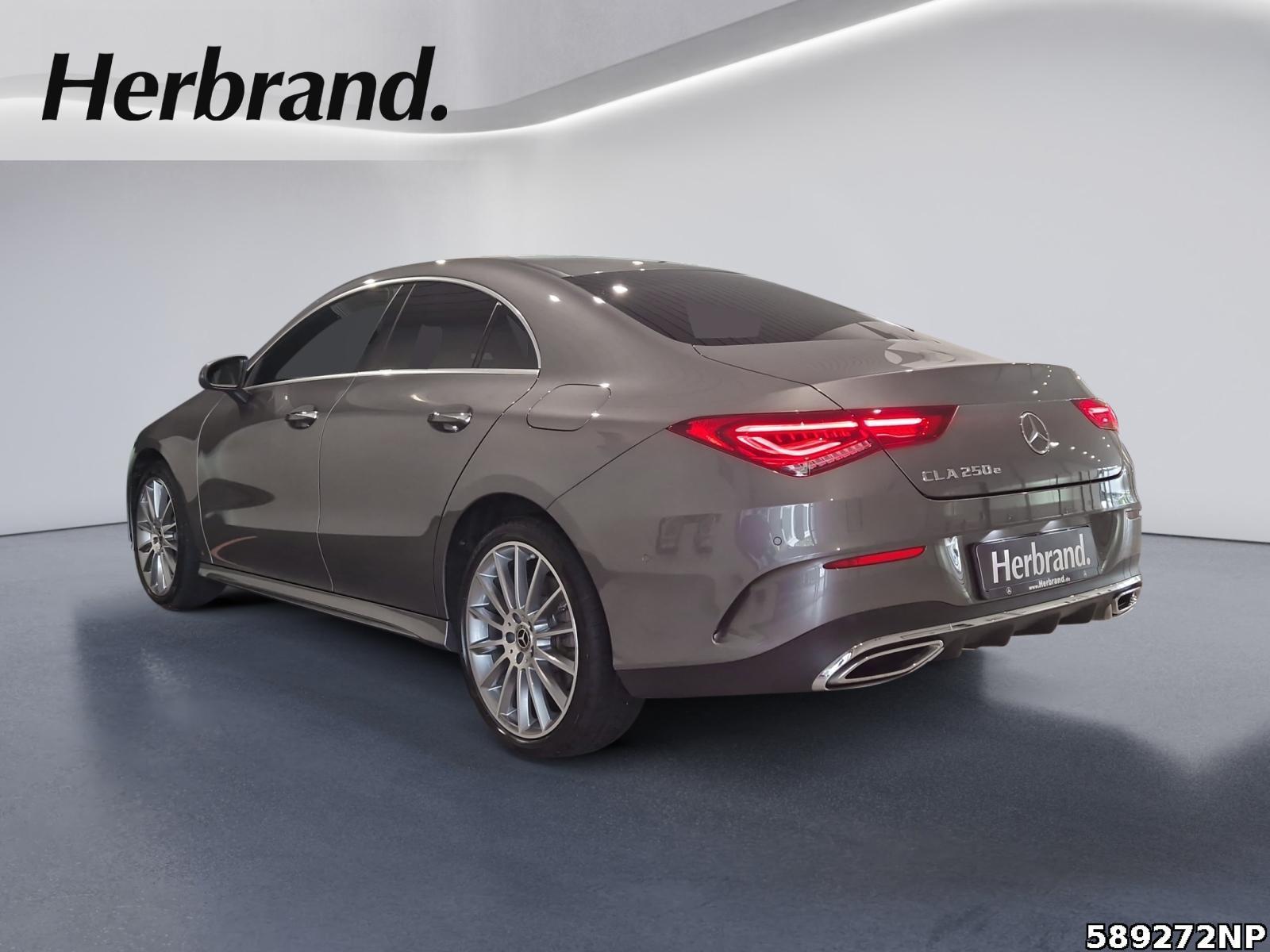 Fahrzeugabbildung Mercedes-Benz CLA 250 e Coupé AMG MULTIBEAM Ambiente Kamera
