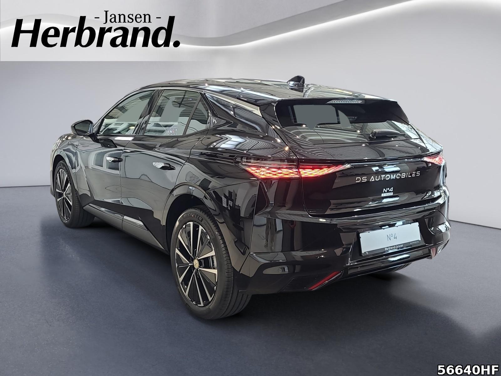 Fahrzeugabbildung DS Automobiles DS4 Jules Verne*TotwinkelAsisst.*Sitzheiz
