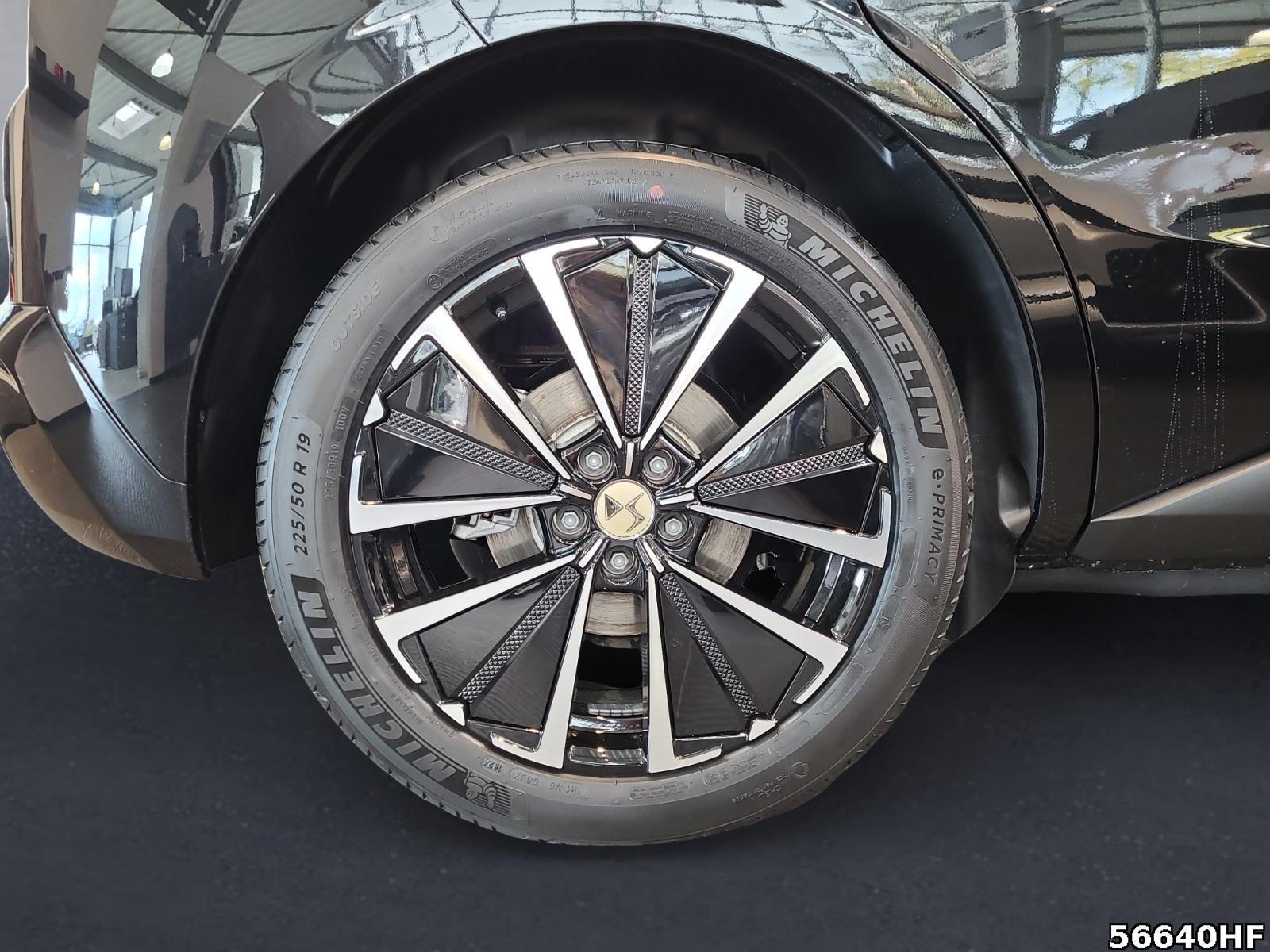 Fahrzeugabbildung DS Automobiles DS4 Jules Verne*TotwinkelAsisst.*Sitzheiz