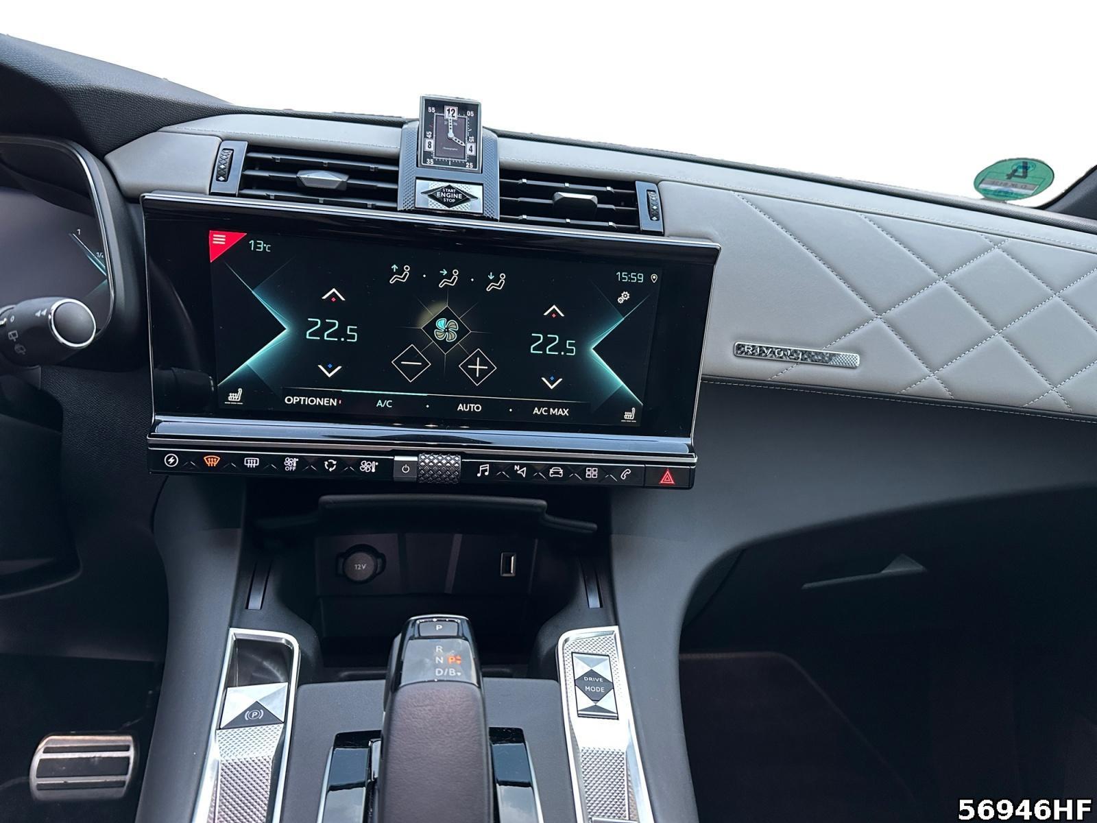 Fahrzeugabbildung DS Automobiles DS7 Crossback Hybrid 4x2, Rivoli