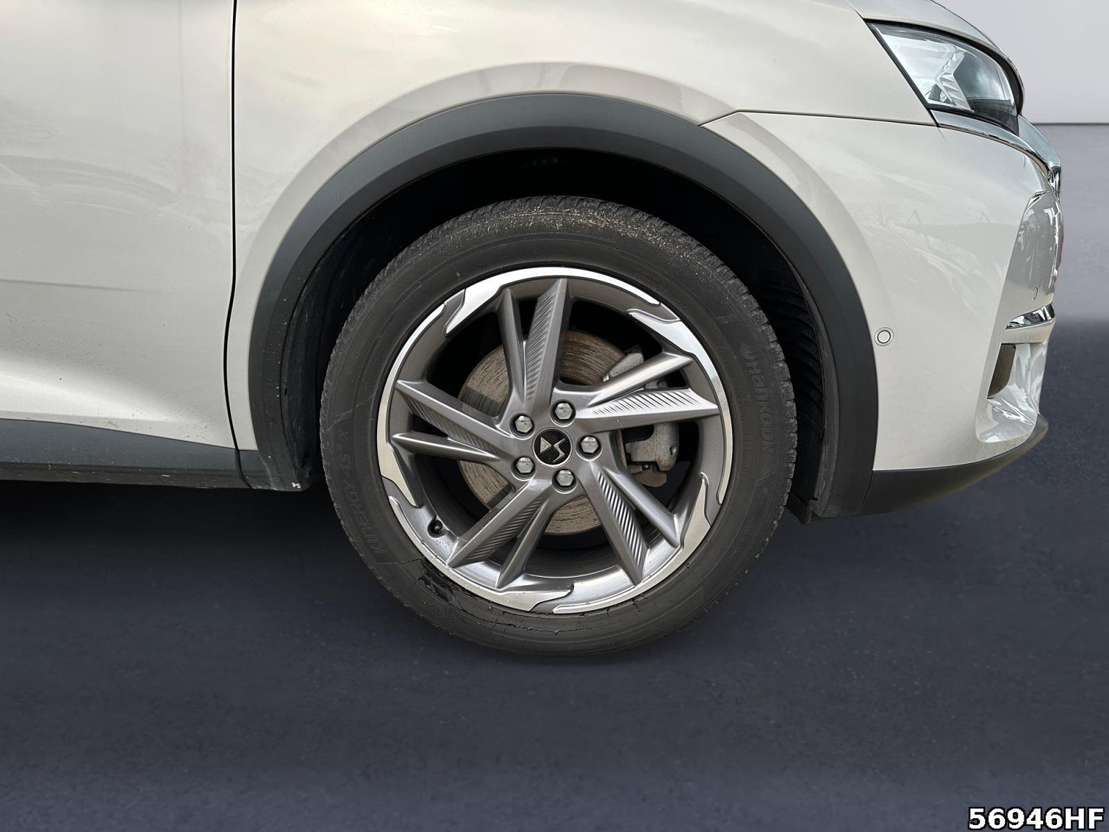 Fahrzeugabbildung DS Automobiles DS7 Crossback Hybrid 4x2, Rivoli