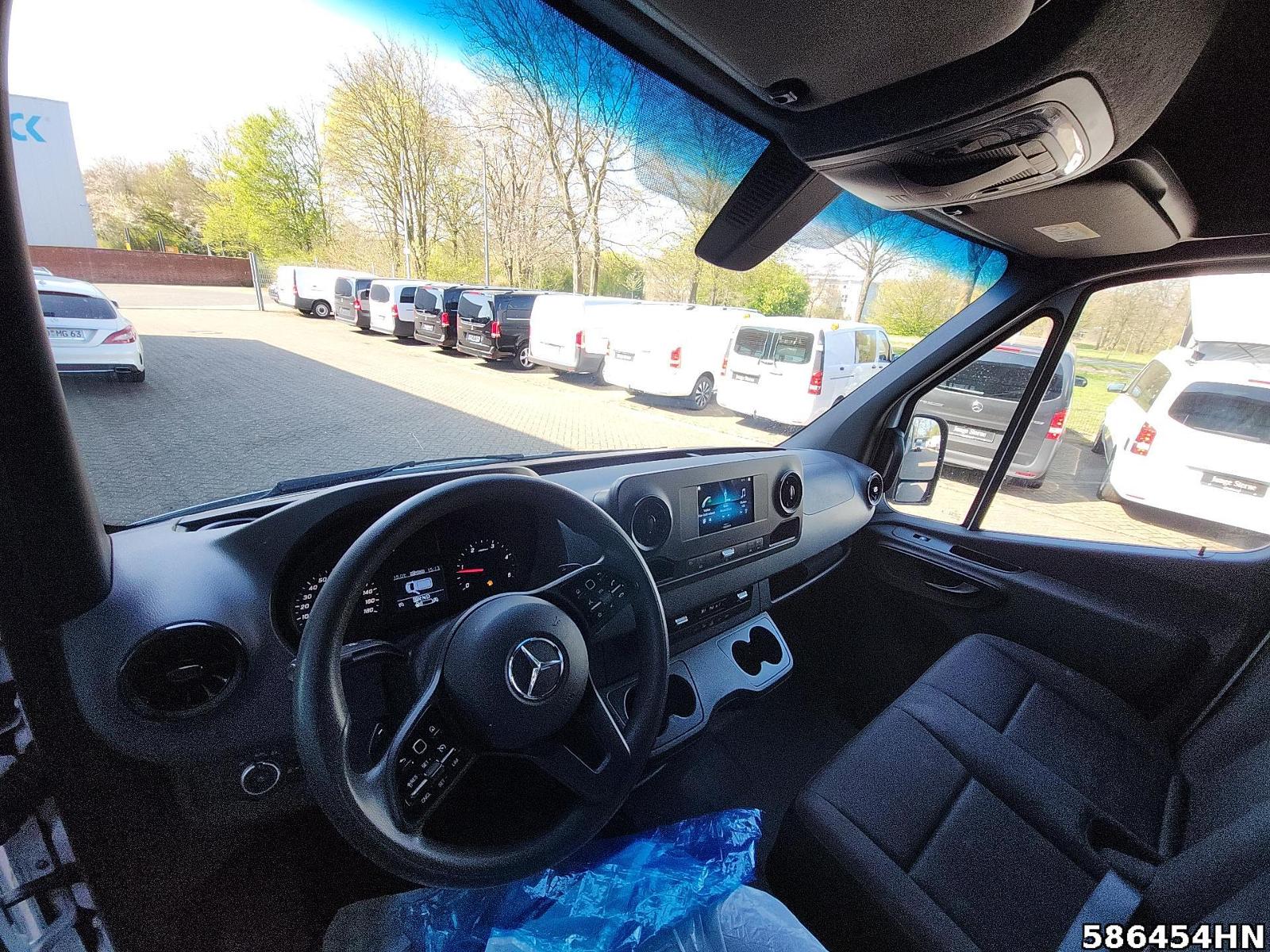 Fahrzeugabbildung Mercedes-Benz Sprinter 317 CDI Kasten*Automatik*Kamera*MBUX*