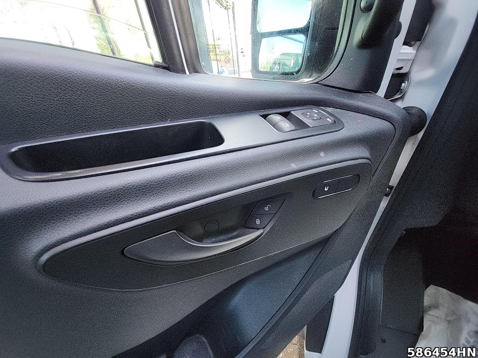 Fahrzeugabbildung Mercedes-Benz Sprinter 317 CDI Kasten*Automatik*Kamera*MBUX*