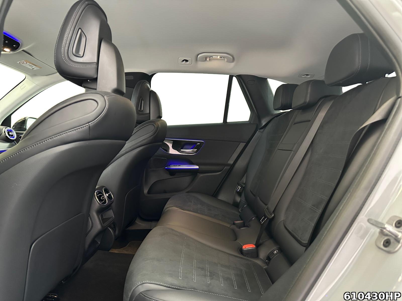 Fahrzeugabbildung Mercedes-Benz GLC 300 e 4M AMG AHK Night Memory Totw. Kamera.