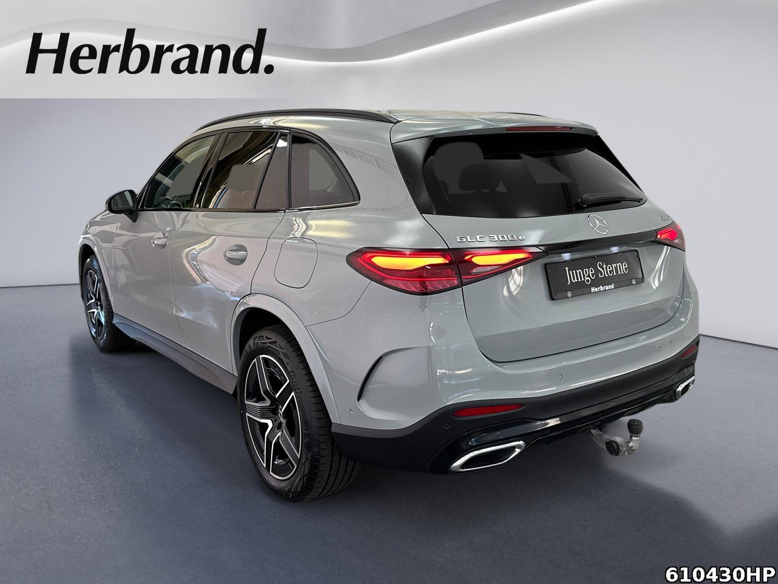 Fahrzeugabbildung Mercedes-Benz GLC 300 e 4M AMG AHK Night Memory Totw. Kamera.