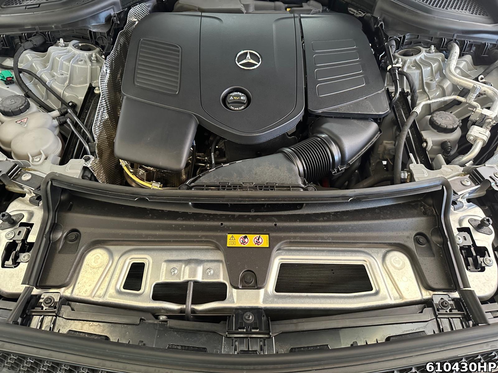 Fahrzeugabbildung Mercedes-Benz GLC 300 e 4M AMG AHK Night Memory Totw. Kamera.