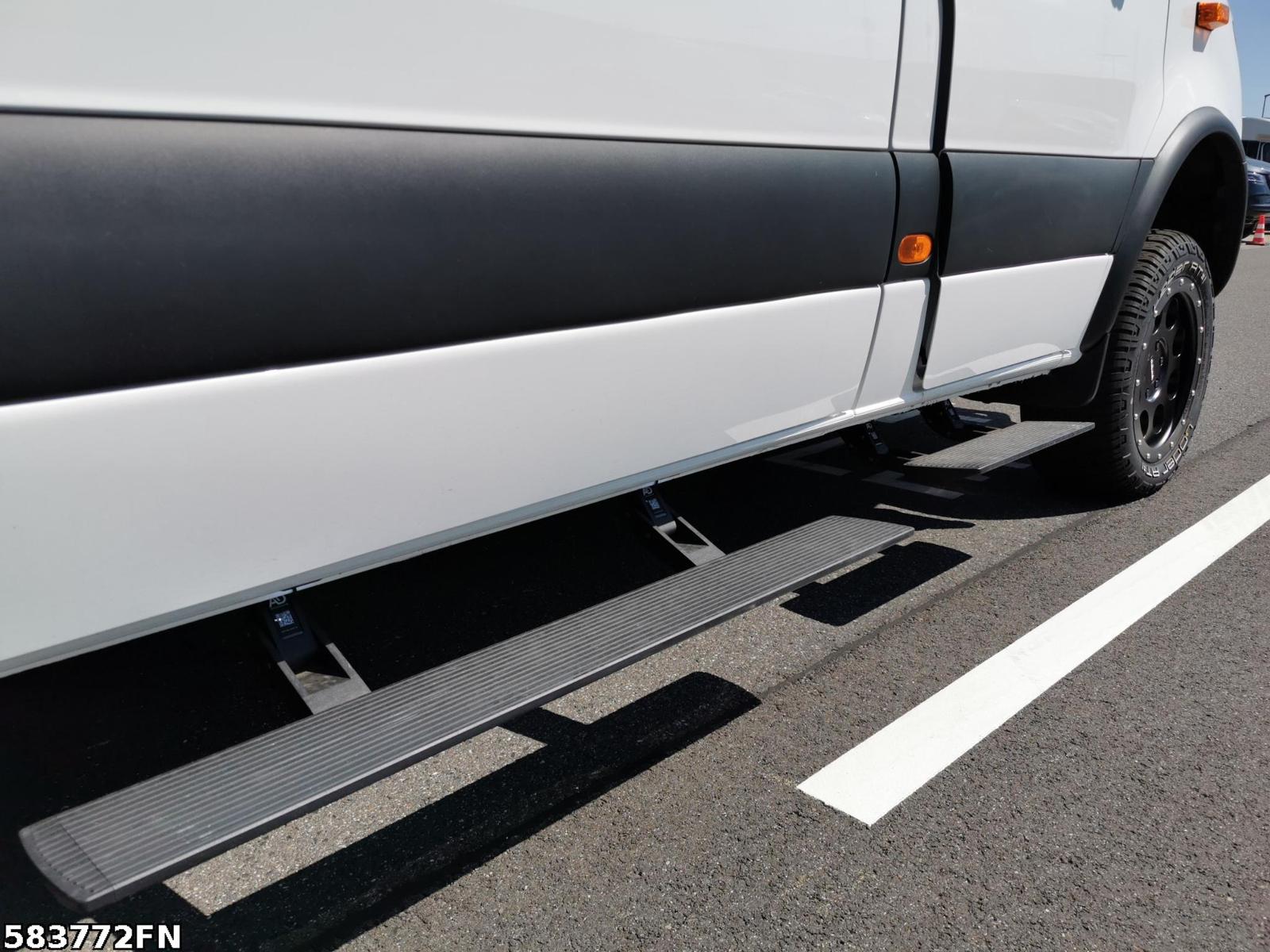 Fahrzeugabbildung Kabe Van 690 LB 4x4 Offroad AHK Solar Markise