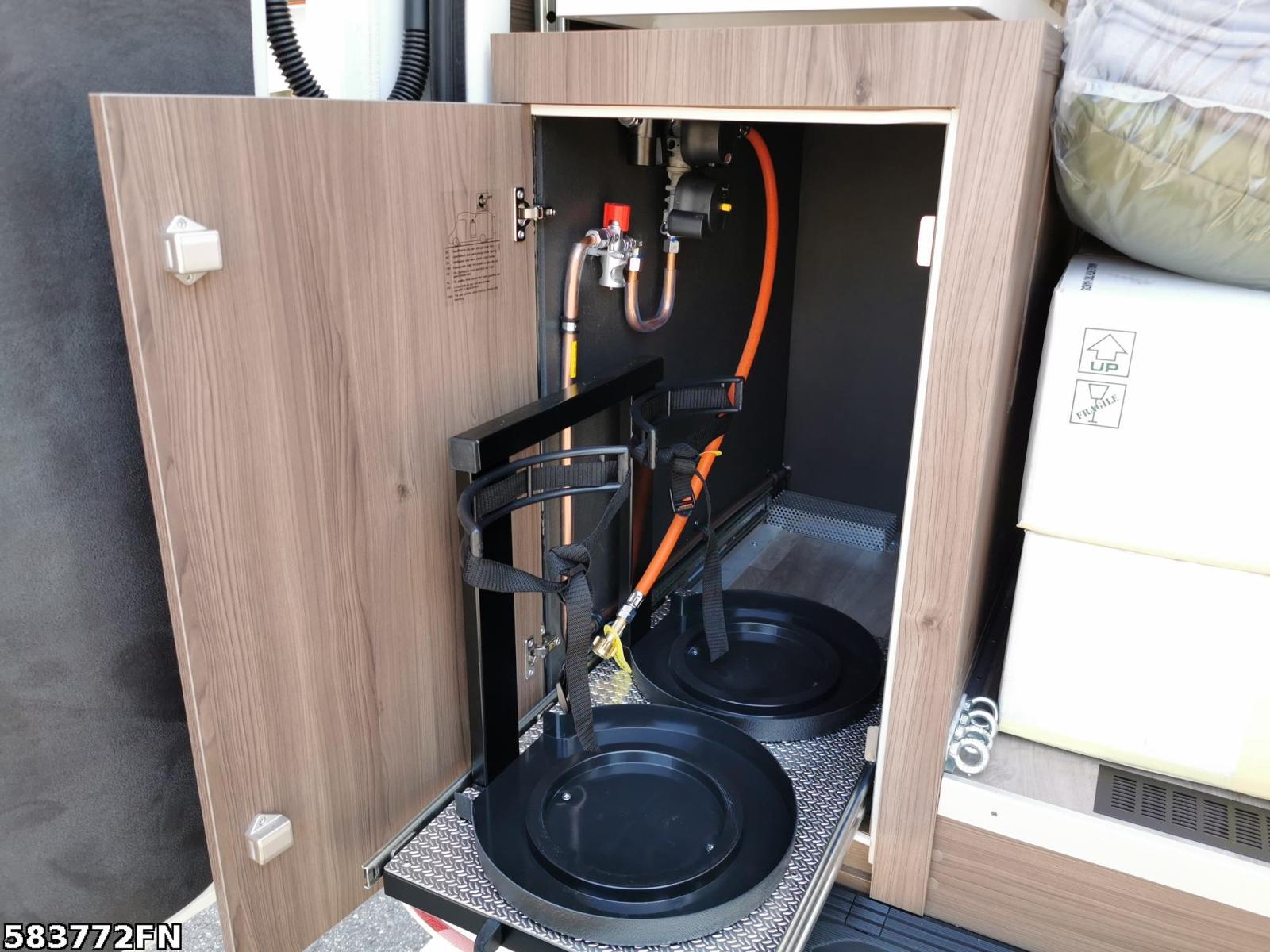 Fahrzeugabbildung Kabe Van 690 LB 4x4 Offroad AHK Solar Markise