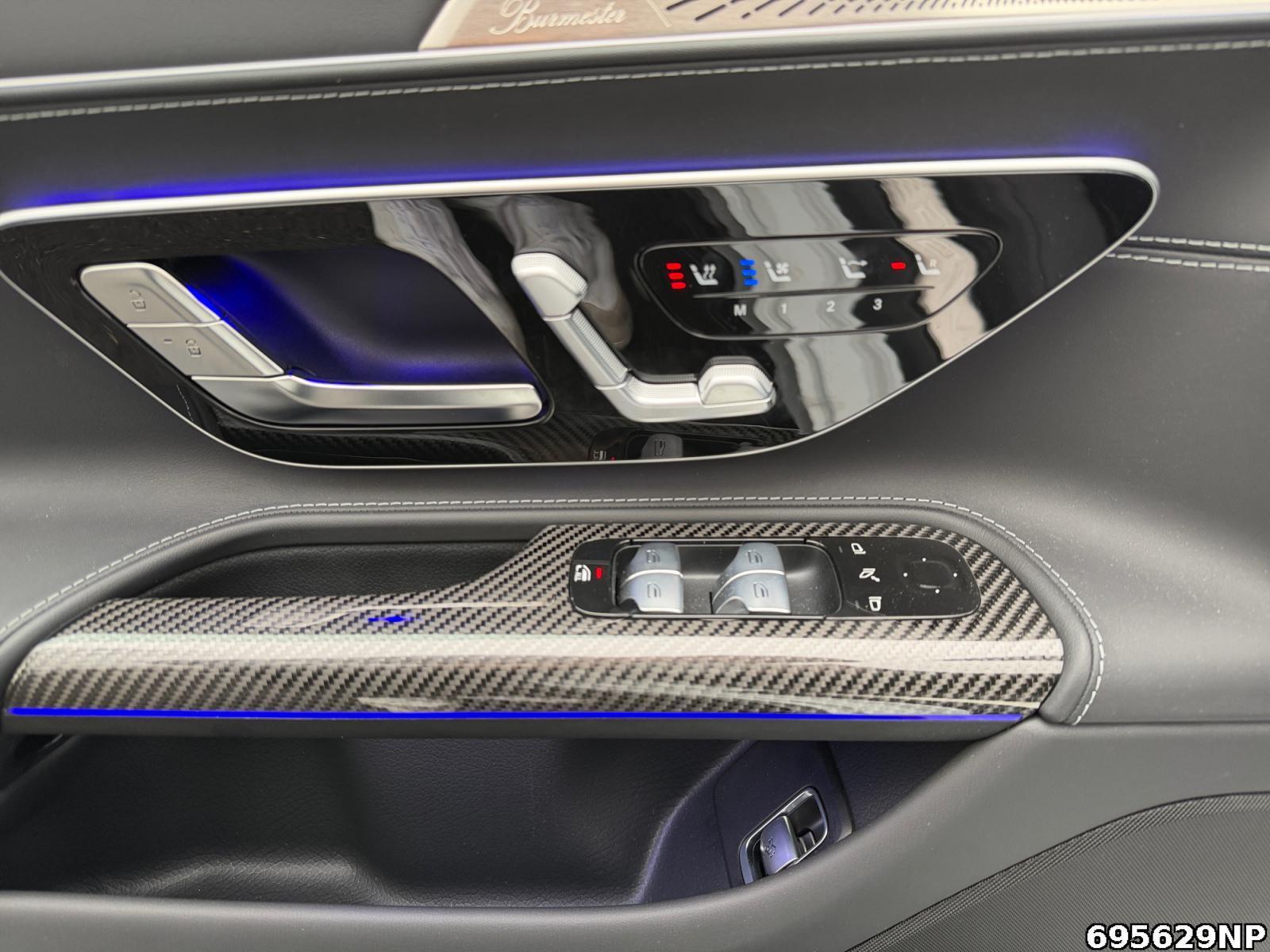 Fahrzeugabbildung Mercedes-Benz SL 63 AMG 4MATIC+ AMG+HUD+DIGITAL+PERFORMANCE+