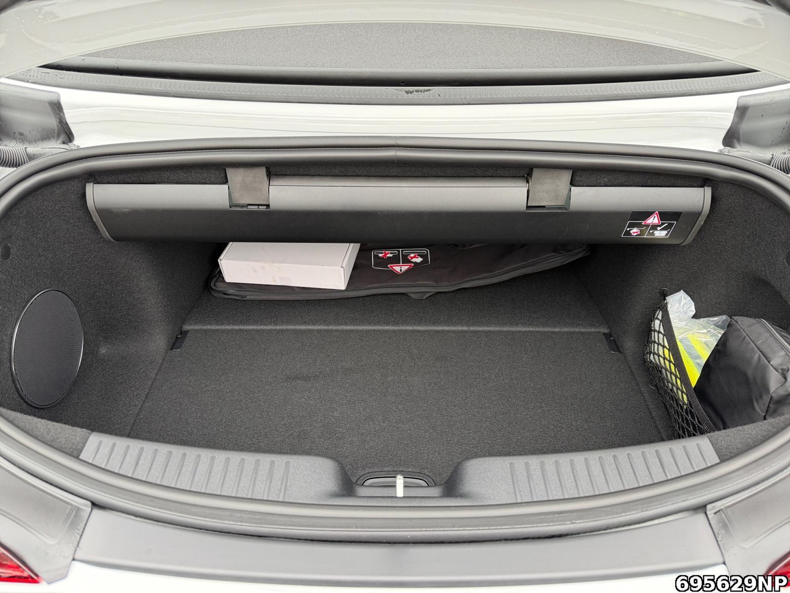 Fahrzeugabbildung Mercedes-Benz SL 63 AMG 4MATIC+ AMG+HUD+DIGITAL+PERFORMANCE+
