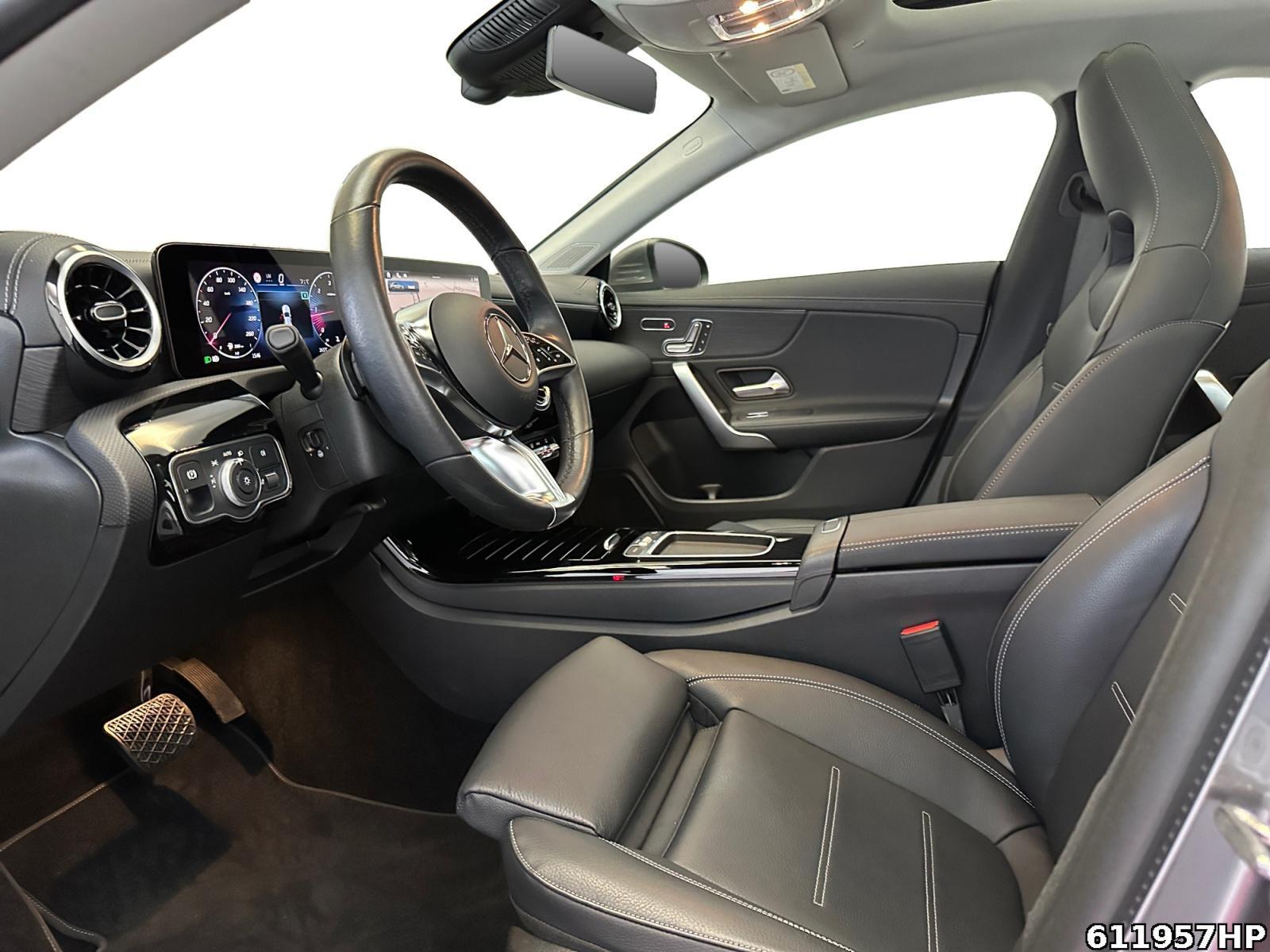 Fahrzeugabbildung Mercedes-Benz CLA 220 d Coupé Progressive Pano AHK Multibeam