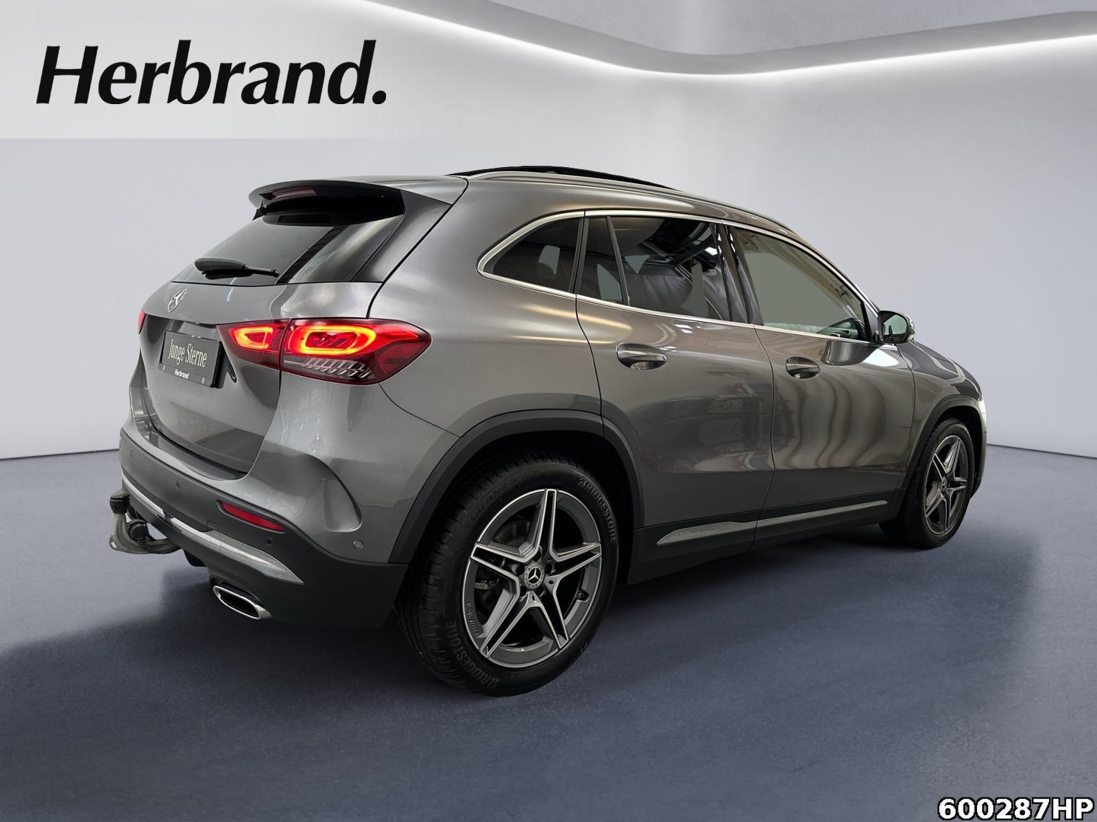 Fahrzeugabbildung Mercedes-Benz GLA 200 AMG Pano AHK Ambiente CarPlay LED 19