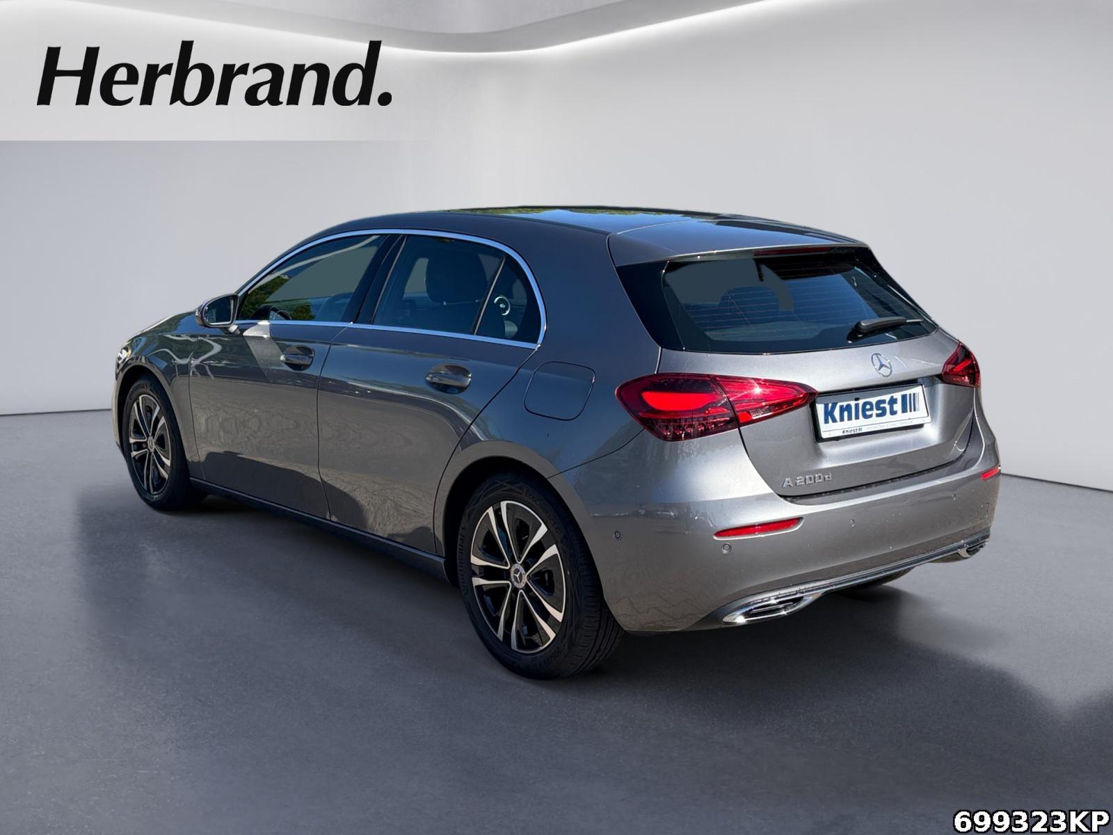 Fahrzeugabbildung Mercedes-Benz A 200 d Progressive Lenkradhzg Kamera CarPlay