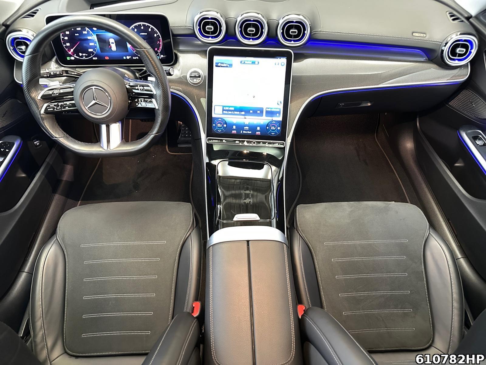 Fahrzeugabbildung Mercedes-Benz C 180 T AMG DigitalLight Pano Memory 360 Keyless