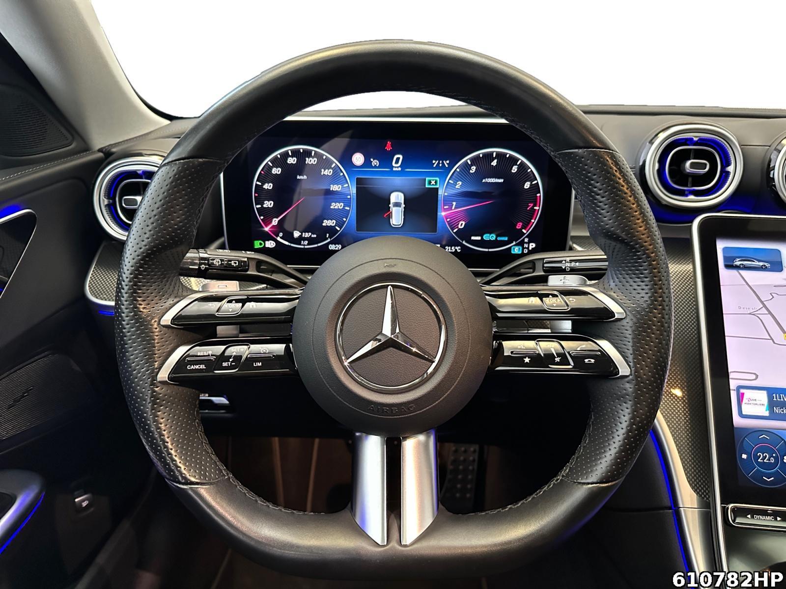 Fahrzeugabbildung Mercedes-Benz C 180 T AMG DigitalLight Pano Memory 360 Keyless