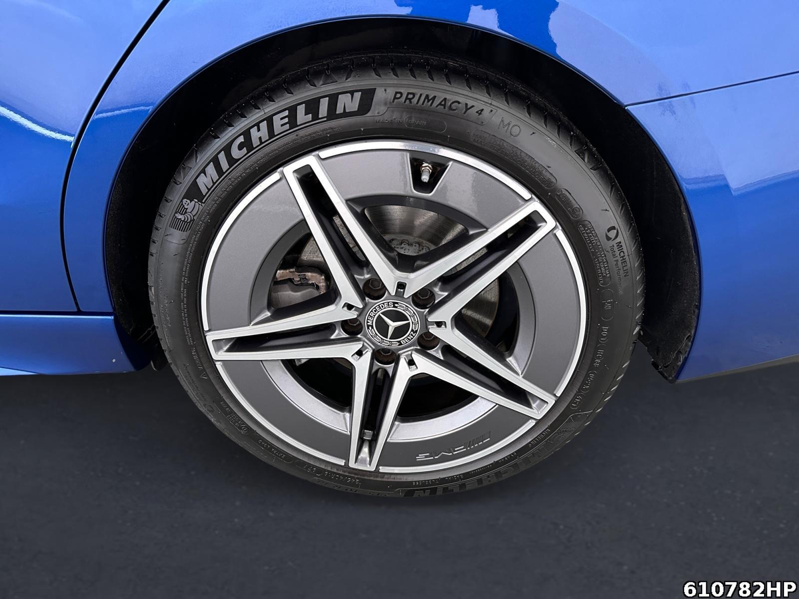 Fahrzeugabbildung Mercedes-Benz C 180 T AMG DigitalLight Pano Memory 360 Keyless