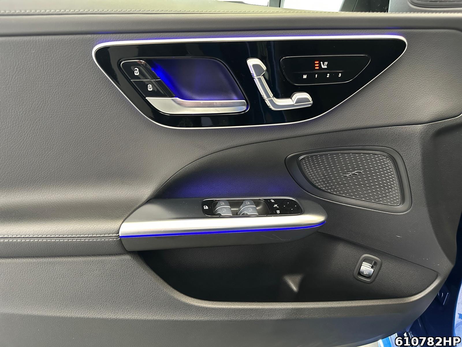 Fahrzeugabbildung Mercedes-Benz C 180 T AMG DigitalLight Pano Memory 360 Keyless