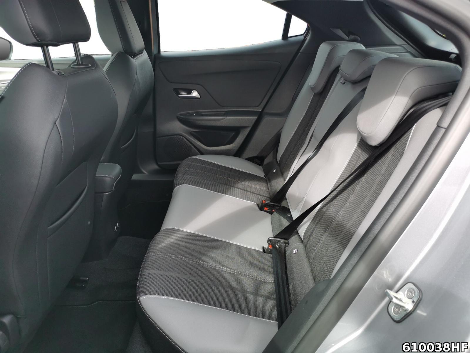 Fahrzeugabbildung Opel Mokka 1.2 Turbo Elegance**KAMERA**CAR-PLAY**SHZ