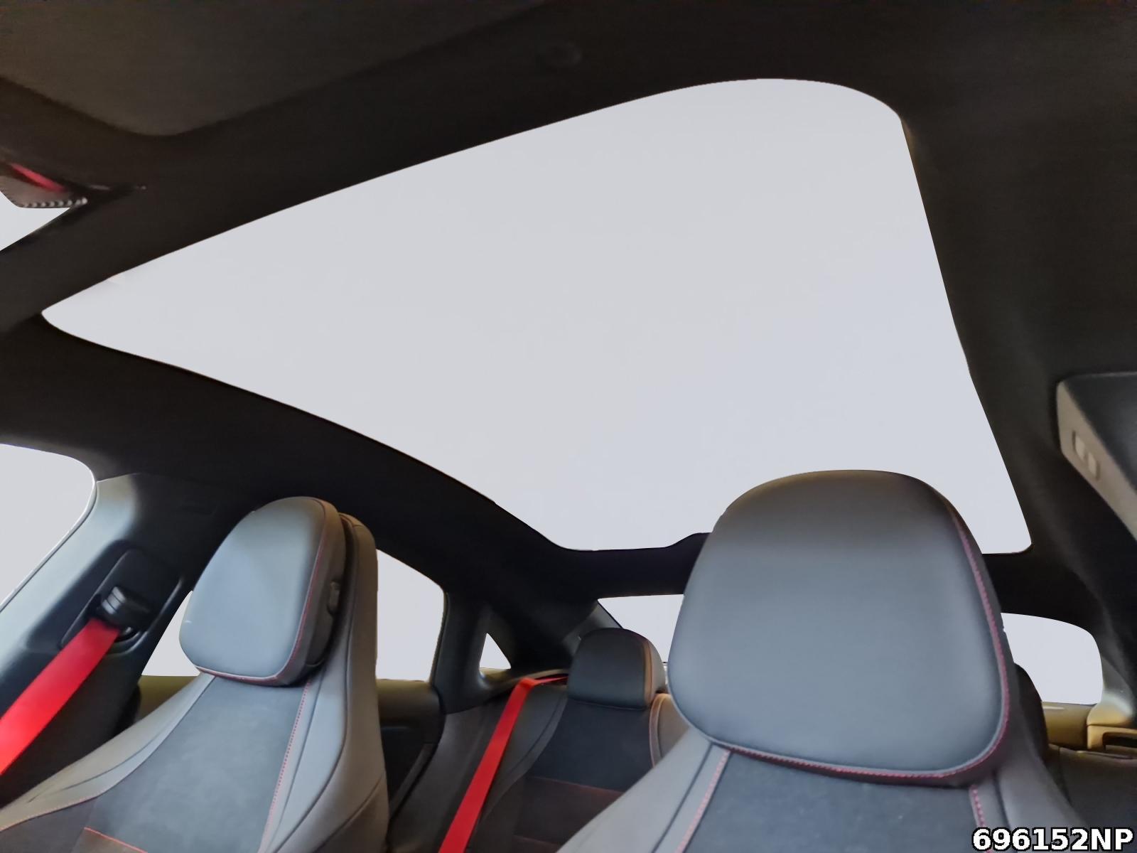 Fahrzeugabbildung Mercedes-Benz CLA 200 +AMG+SUPERSCREEN+HEADUP+MULTI+BURMESTER