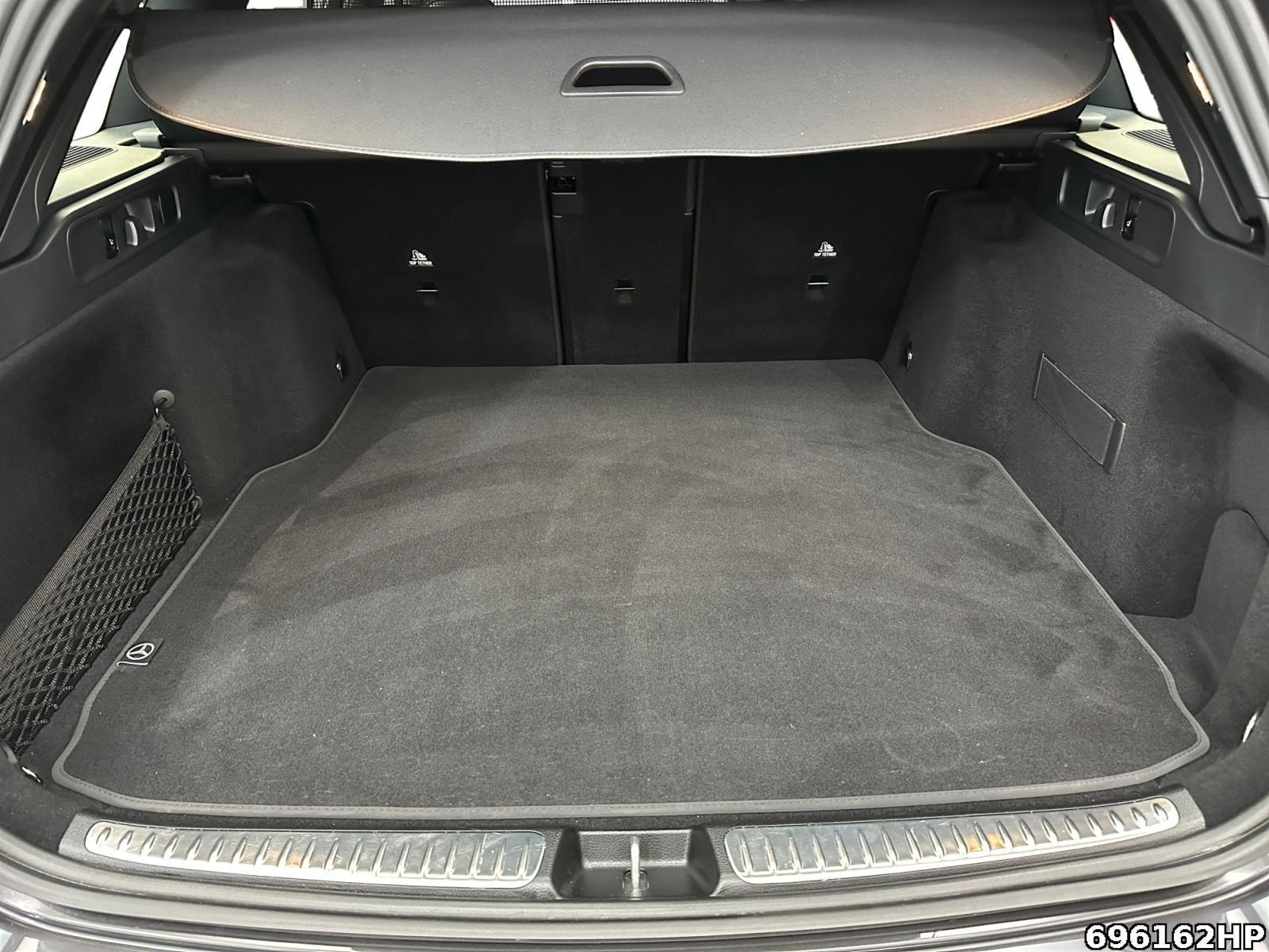 Fahrzeugabbildung Mercedes-Benz C 300 d T AMG AHK Distronic LED Kamera