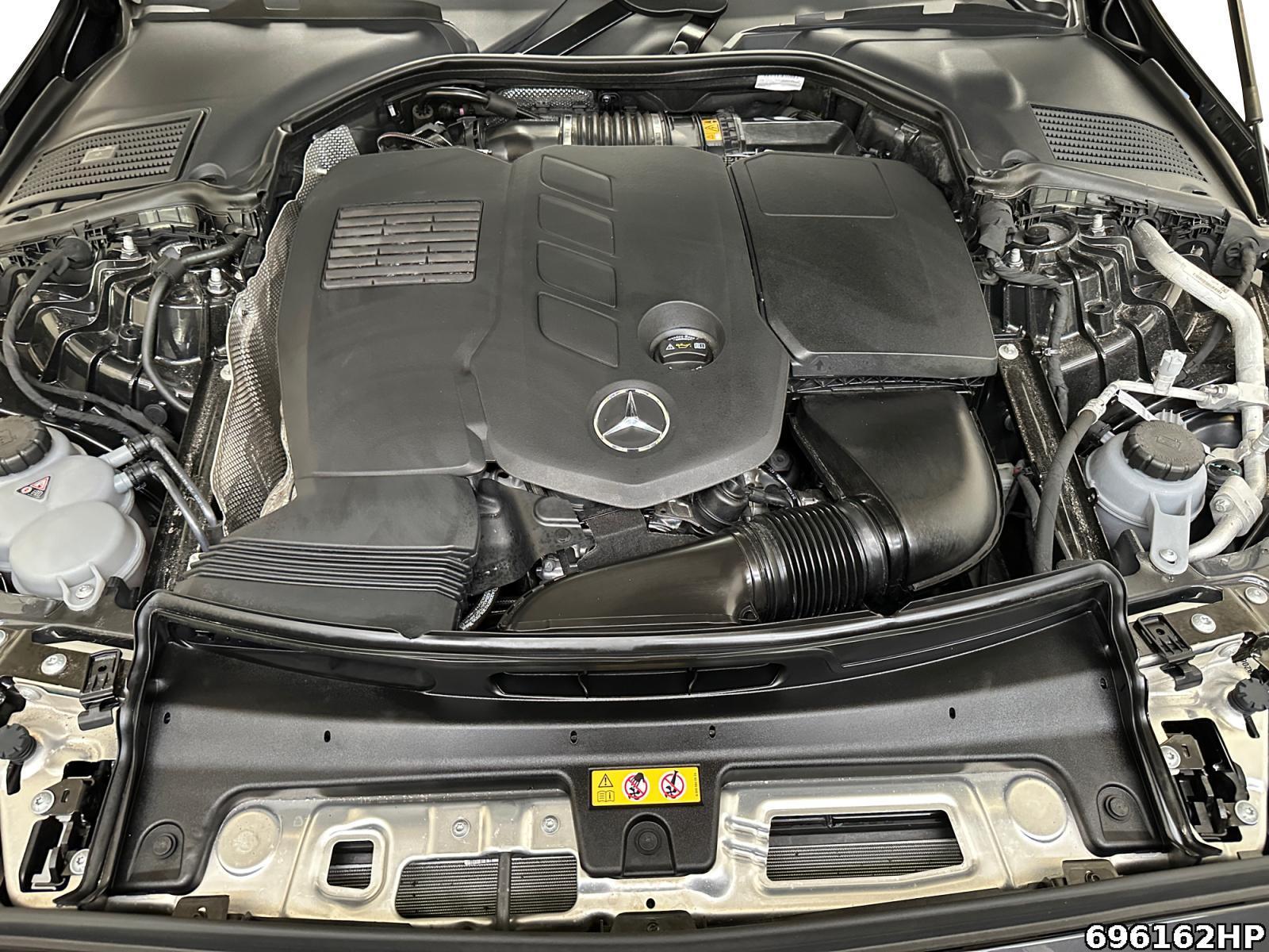 Fahrzeugabbildung Mercedes-Benz C 300 d T AMG AHK Distronic LED Kamera