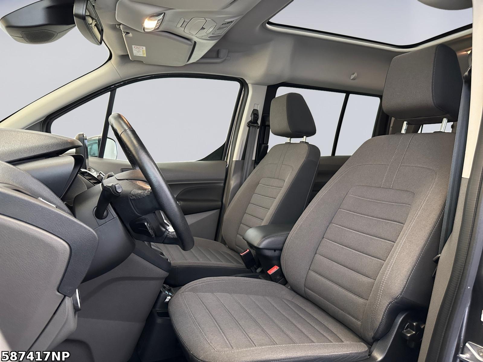 Fahrzeugabbildung Ford Grand Tourneo Connect AHK 7 Sitzer R.Kamera